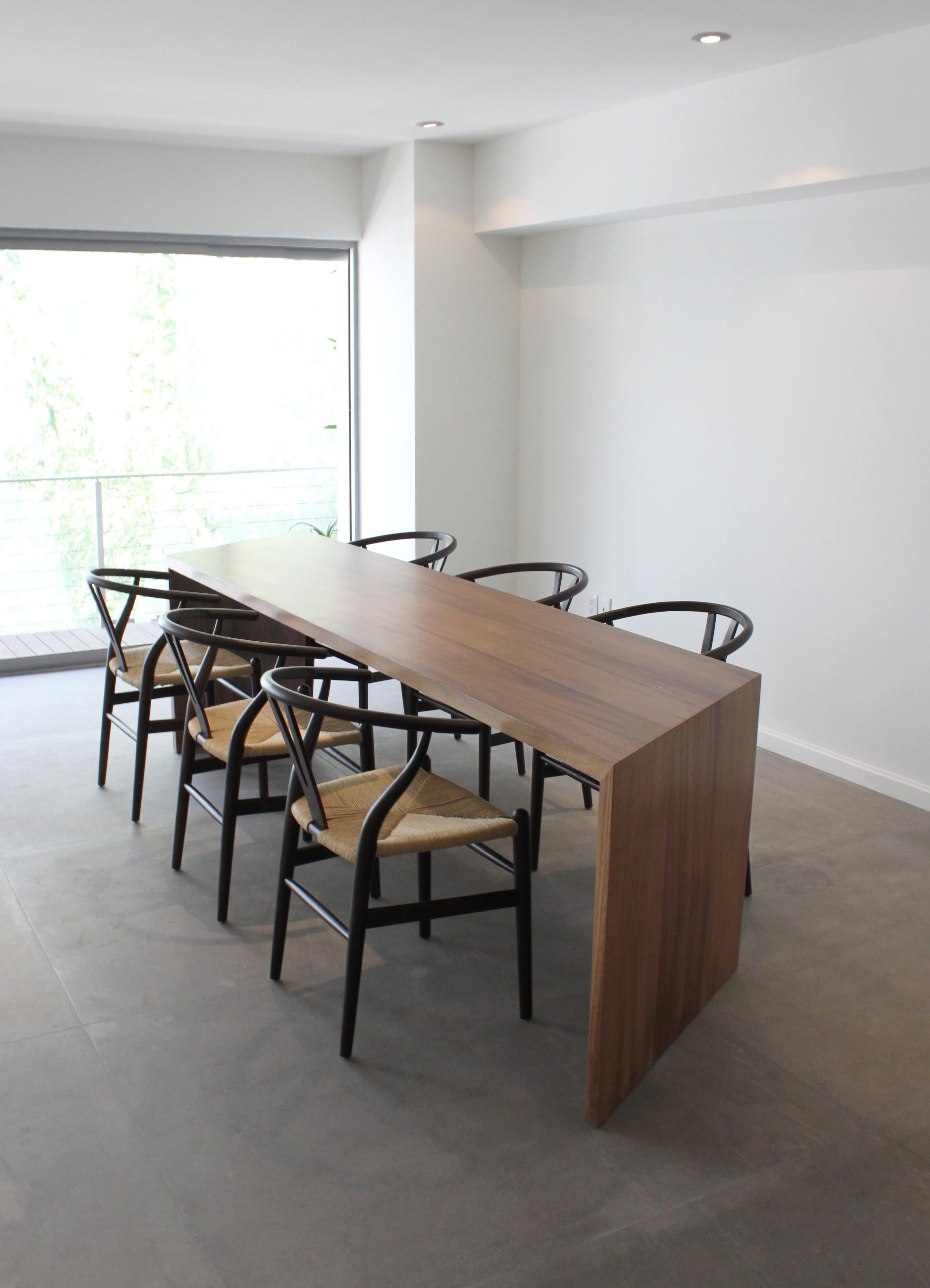 Grande table et bureau La Desviada par Maria Beckmann, représenté par Tuleste Factor Neuf à New York, NY