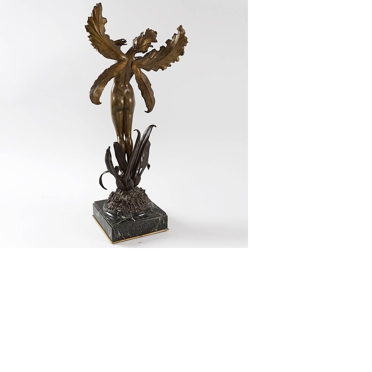 Français Sculpture en bronze « La Fée » de style Art nouveau français par Louis Chalon en vente