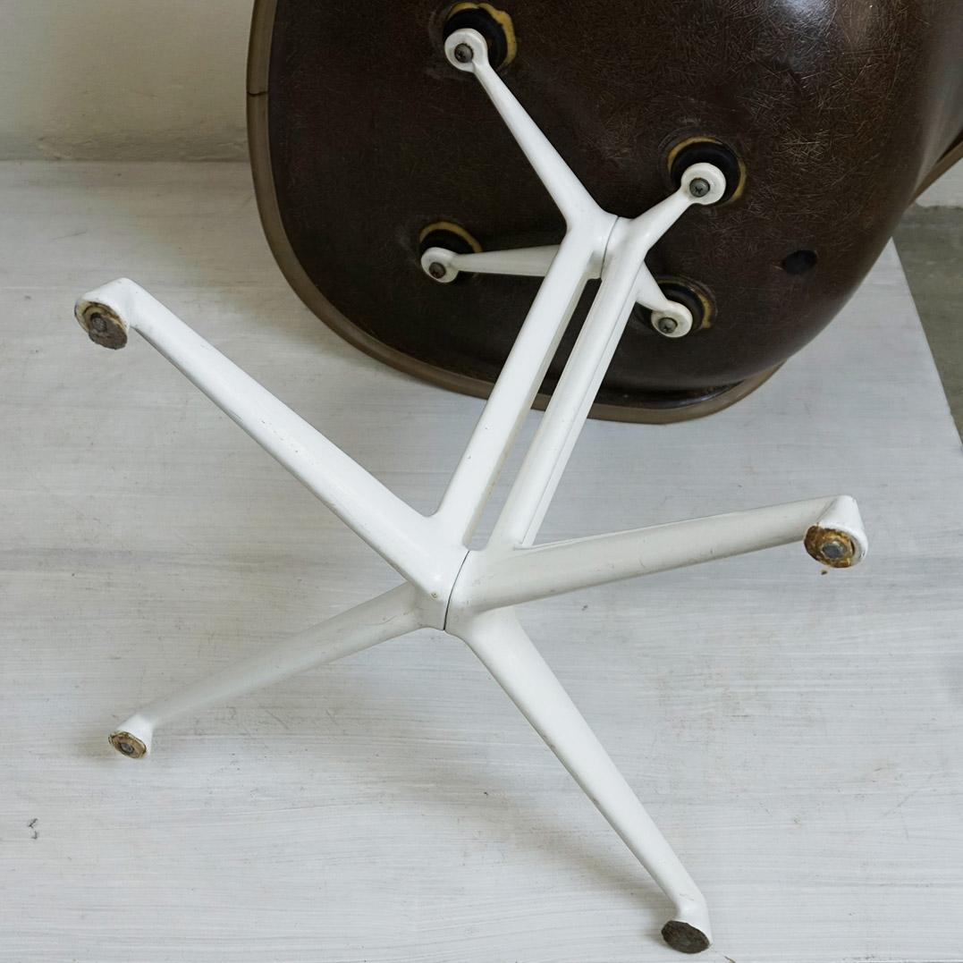 Sedie La Fonda di Charles and Ray Eames per Herman Miller in vendita 2