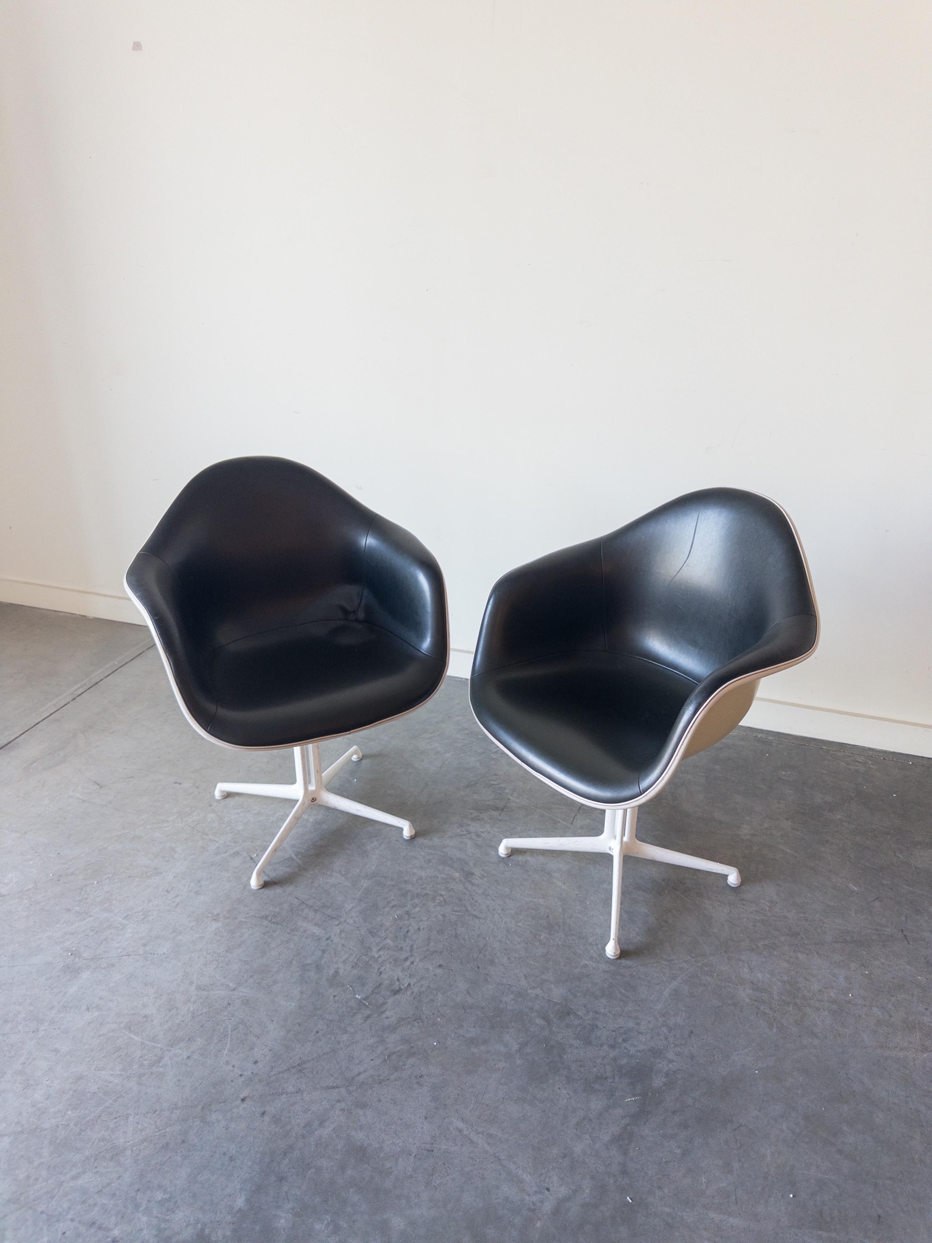 La Fonda Stühle von Charles & Ray Eames für Herman Miller, 1960er Jahre (amerikanisch) im Angebot