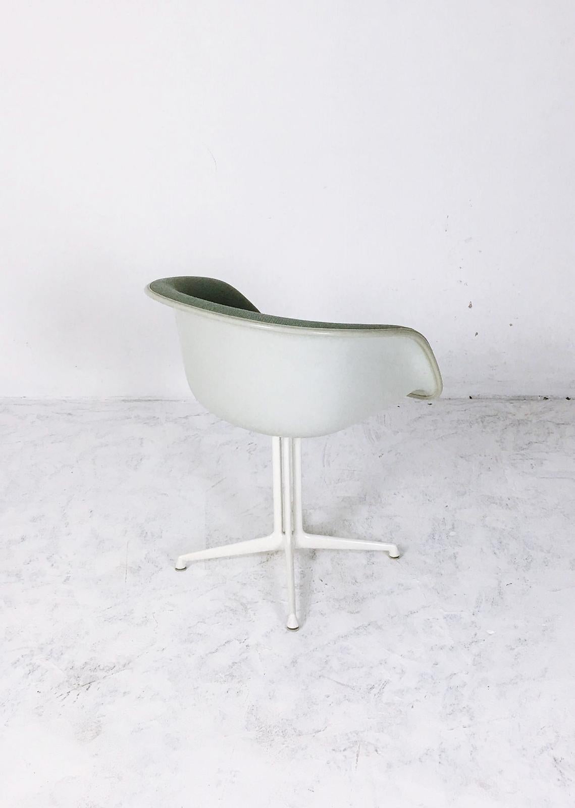 La Fonda Shell Chair by Charles & Ray Eames for Herman Miller/Vitra 1960s 