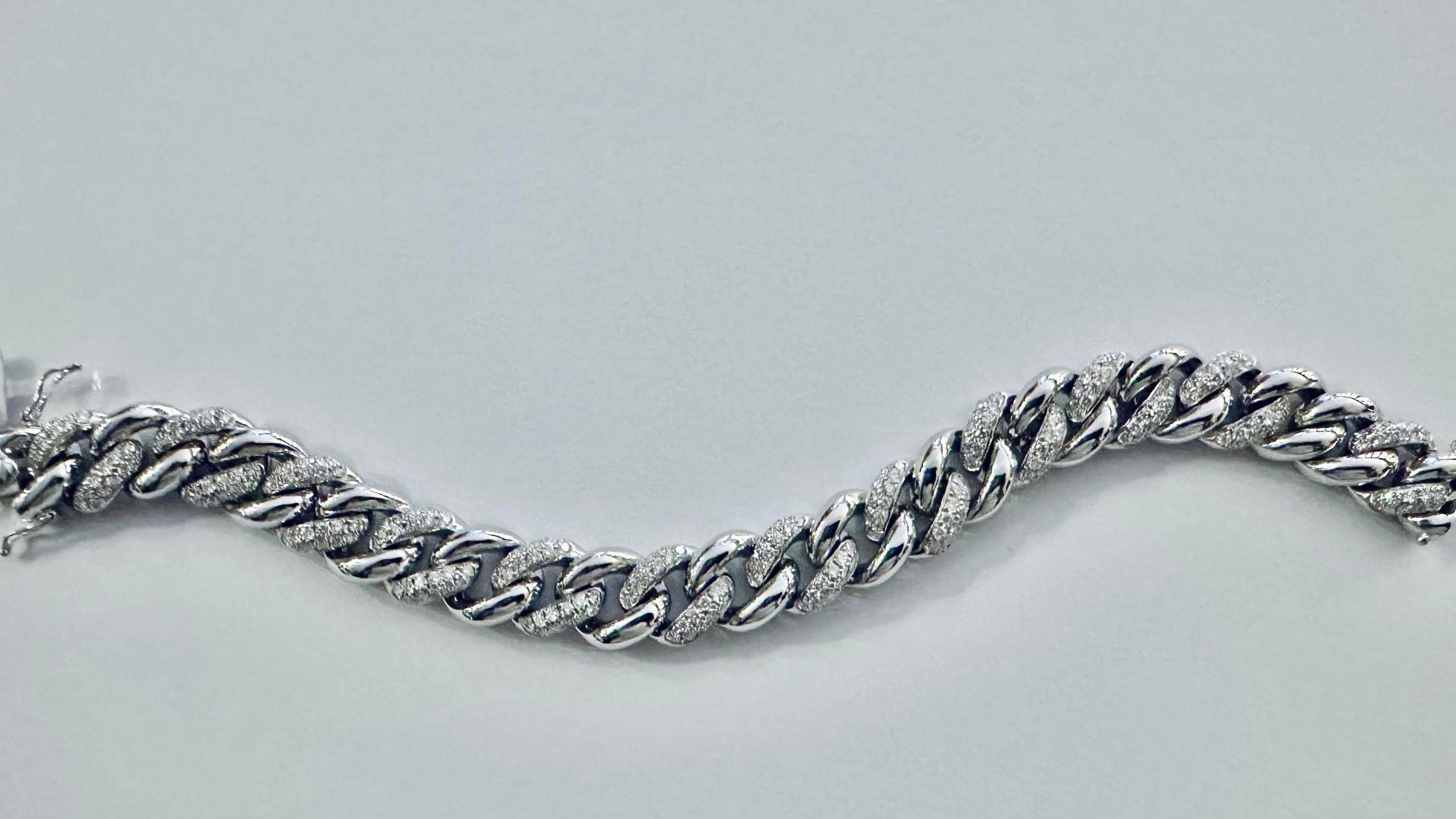 La Forza del Lusso: Kubanisches Armband aus 18kt Gold gr 56,9 und Diamanten 4,80 im Angebot 2