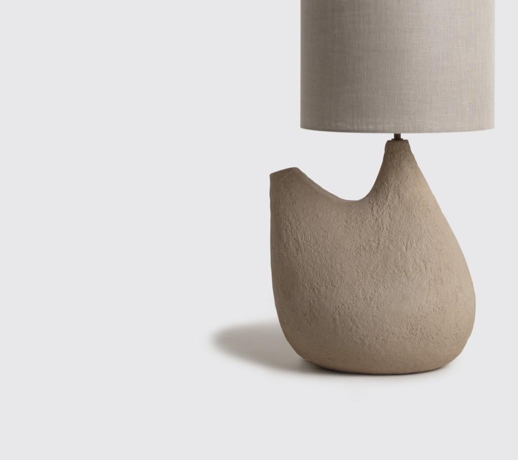 Cuit La Gallina Lampe de table en céramique faite à la main en vente