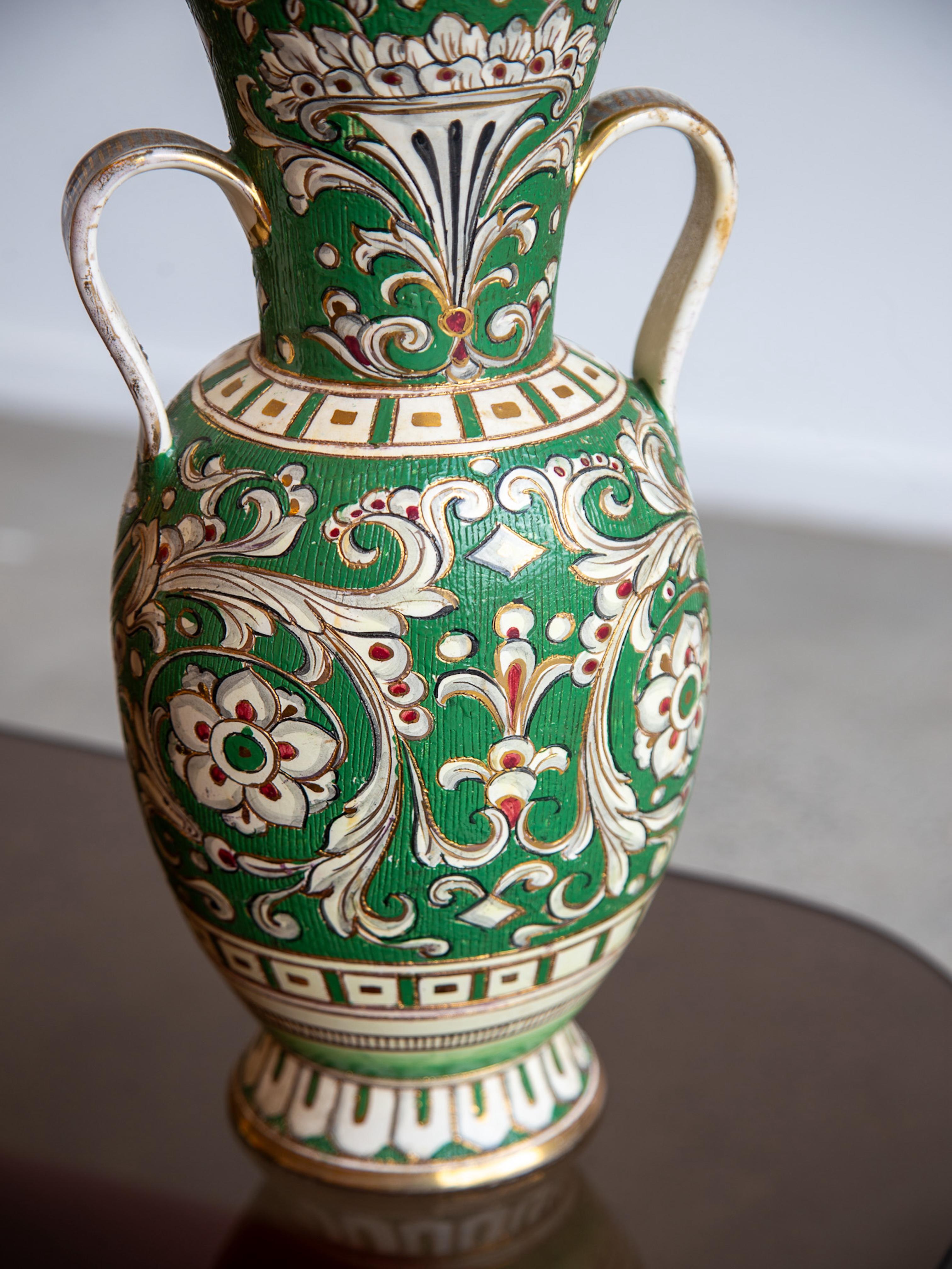 Mid-20th Century La Gioconda Vase by Deruta Hand-Painted Italian Majolica For Sale