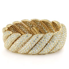 La Grandeur 65 CTTW Swirl-Design Diamond Bangle Bracelet in 18K Yellow Gold