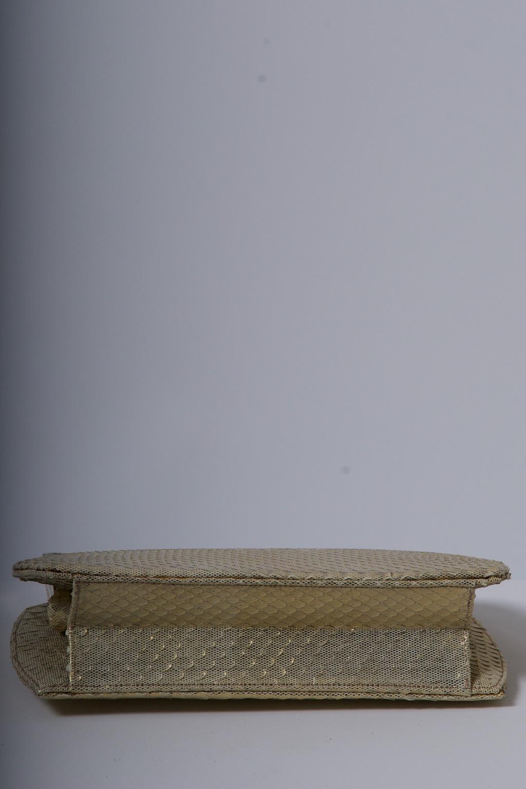 La Jeunesse Gold Snakeskin/Mesh Evening Bag In Good Condition For Sale In Alford, MA
