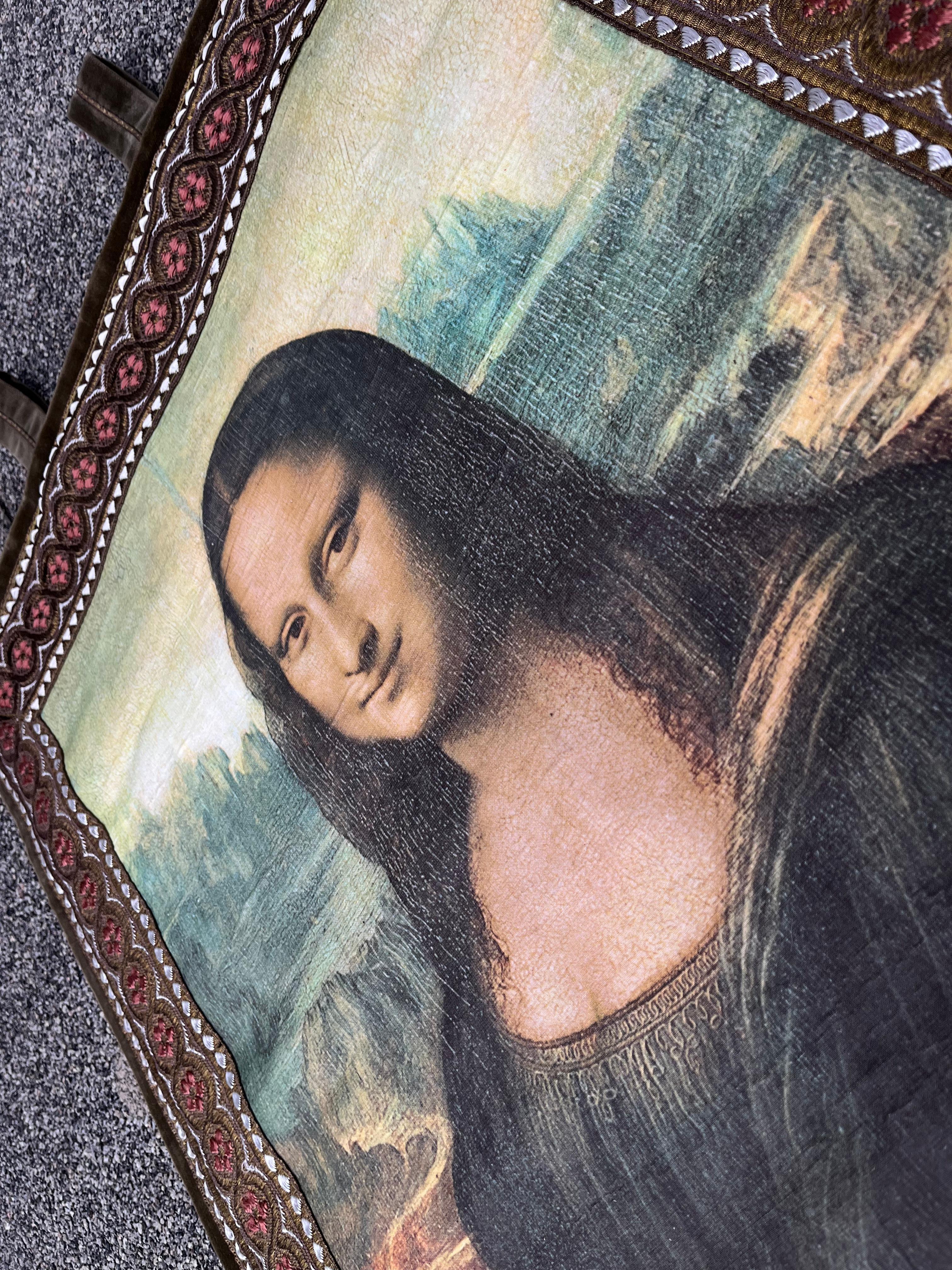 Hand-Painted La Joconde Portrait of Mona Lisa / Tapisserie/Tissu For Sale