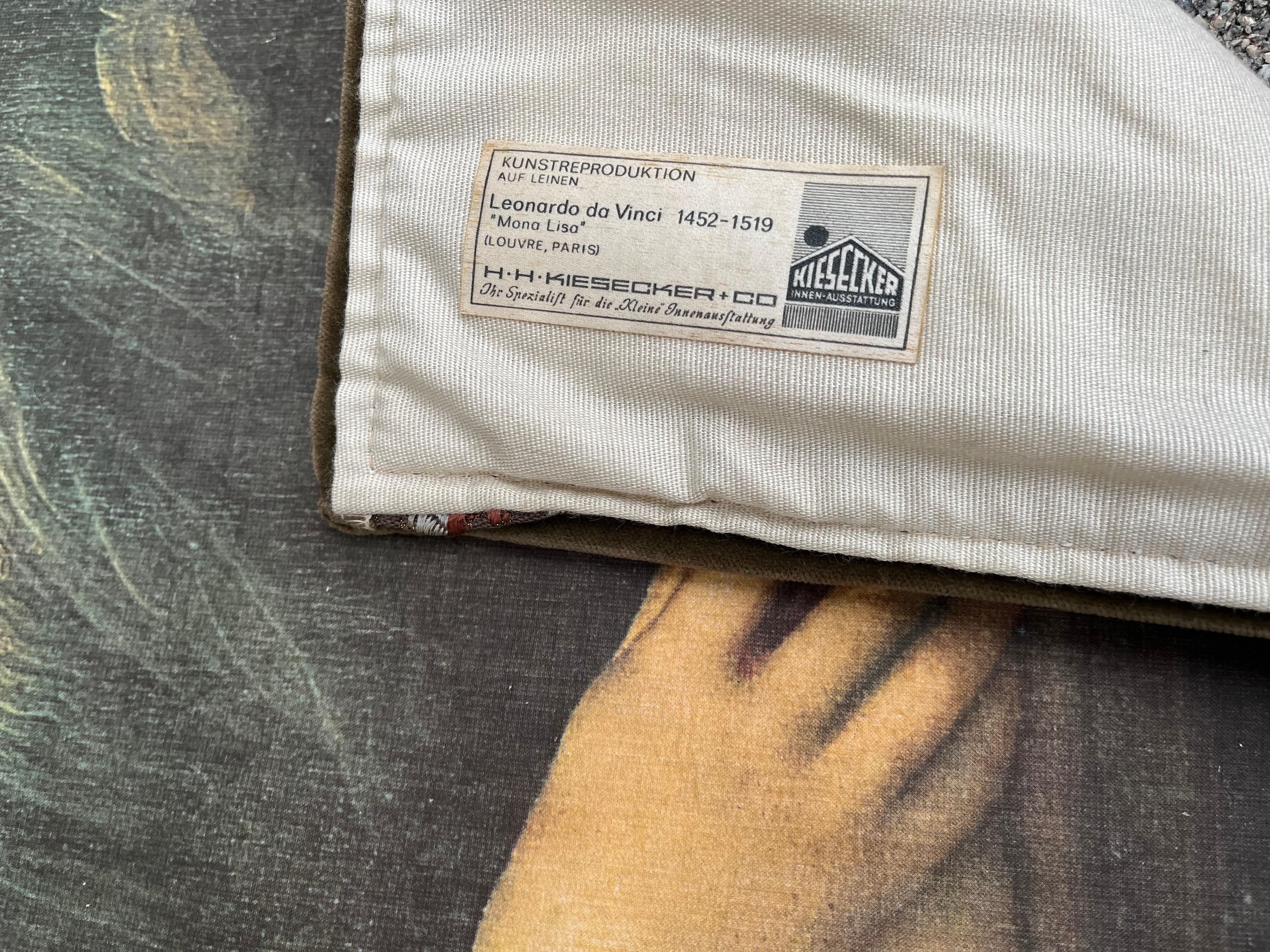 La Joconde Portrait of Mona Lisa / Tapisserie/Tissu In Excellent Condition For Sale In RÉDING, FR