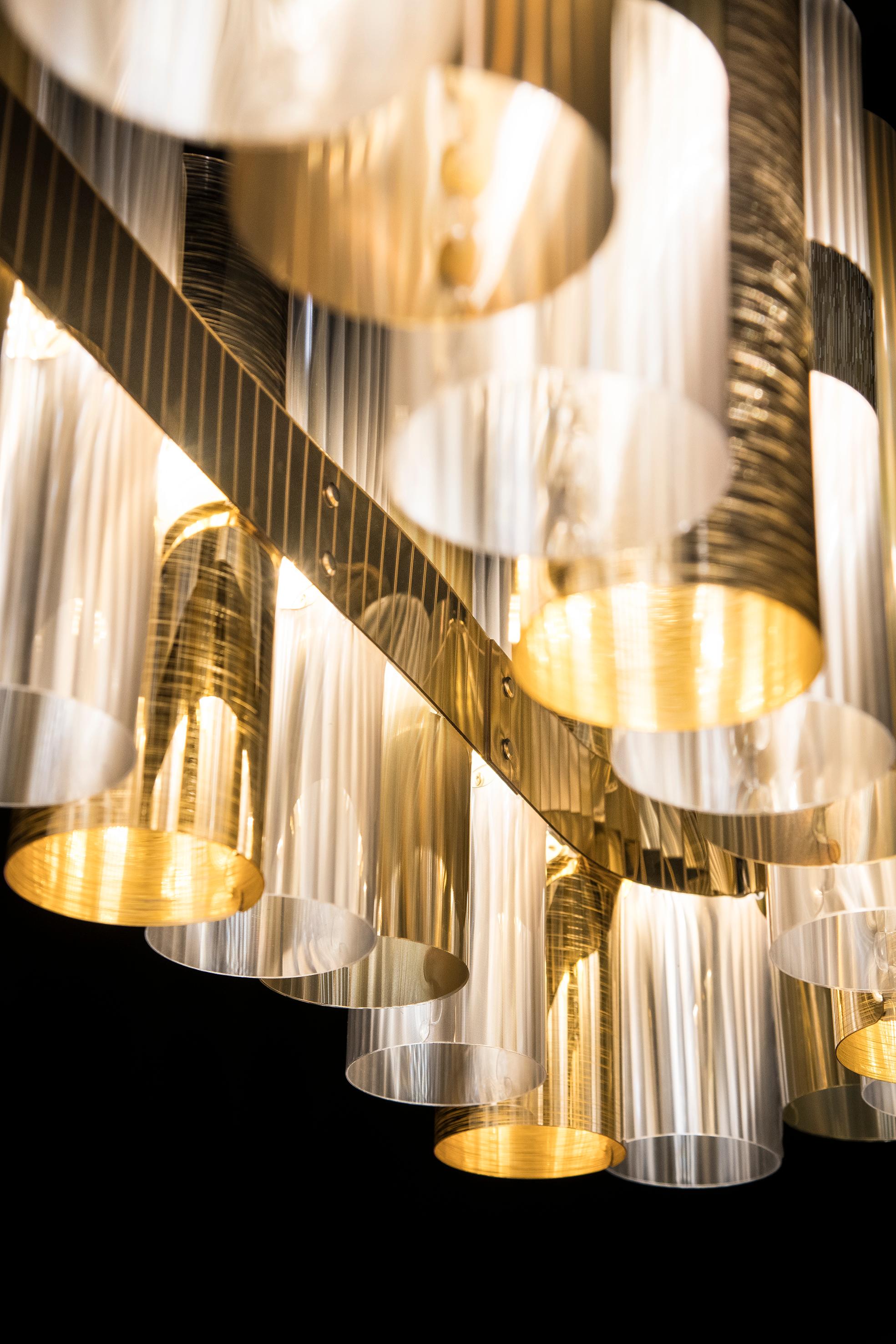 SLAMP - LA LOLLO SUSPENSIÓN LINEAL 100 - Oro de Lorenza Bozzoli Contemporáneo en venta