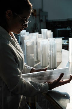 SLAMP - LA LOLLO SUSPENSION LINEAR 100 - PEWTER von Lorenza Bozzoli