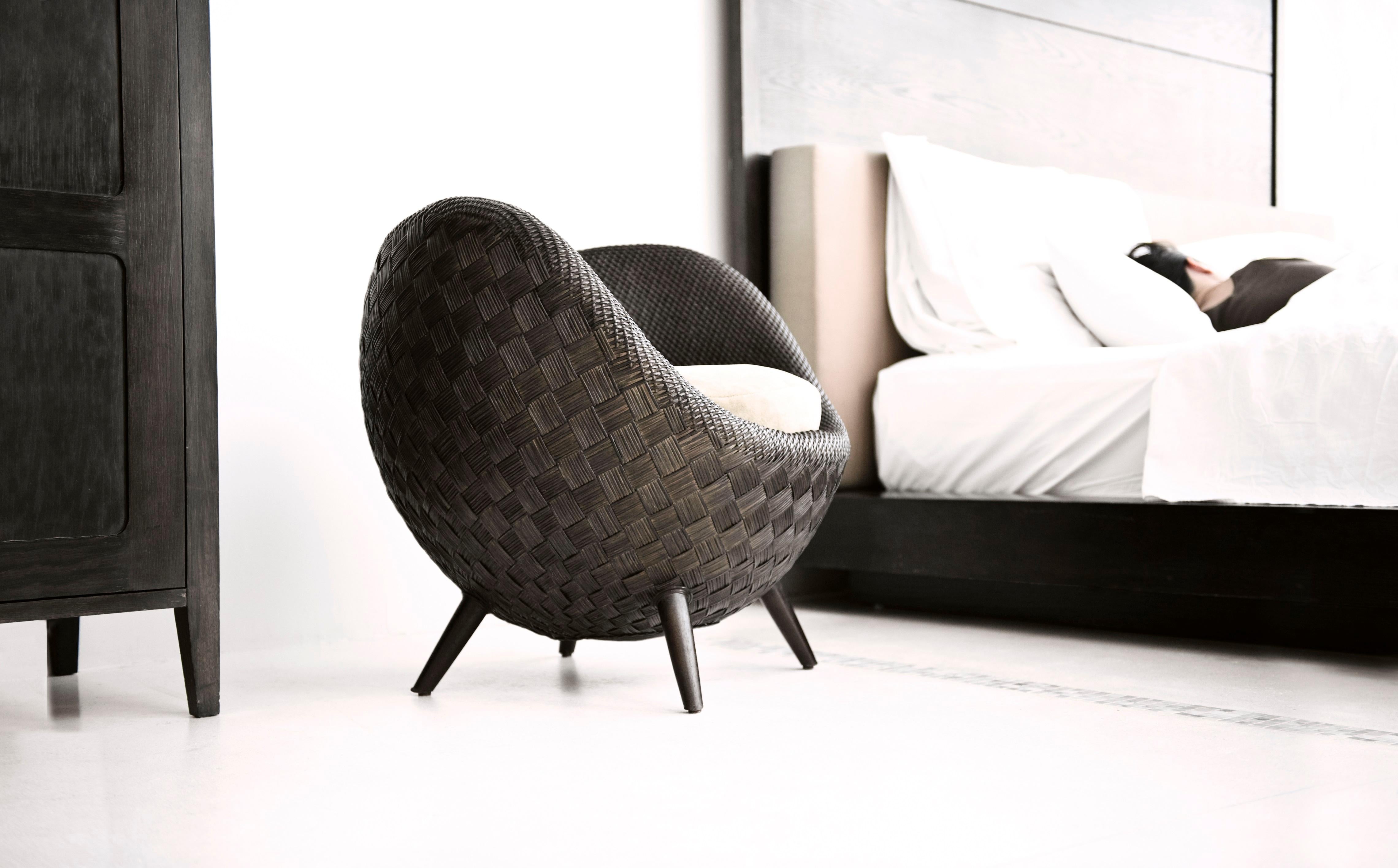 La Luna Easy Armchair by Kenneth Cobonpue In New Condition In Geneve, CH
