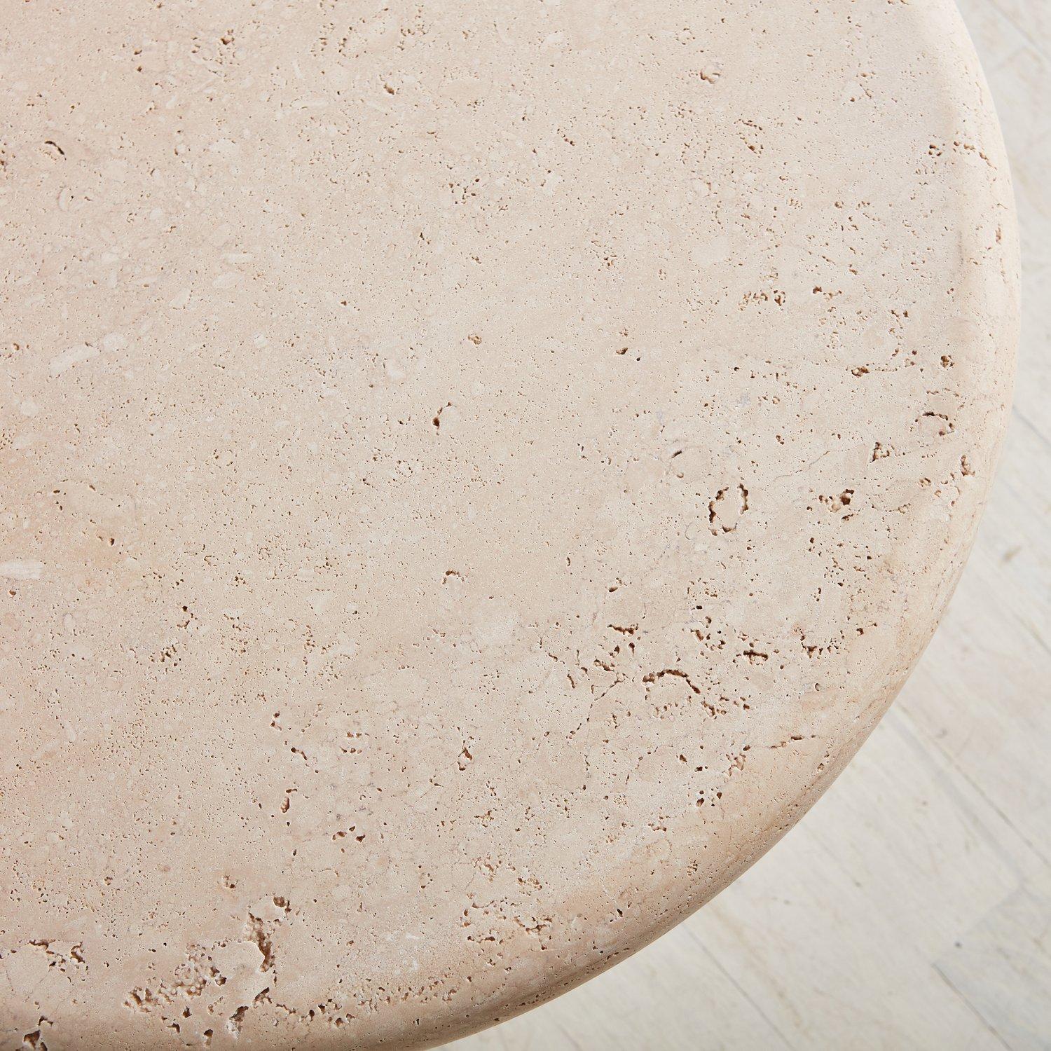 XXIe siècle et contemporain Tables basses La Luna en travertin par South Loop Loft en vente