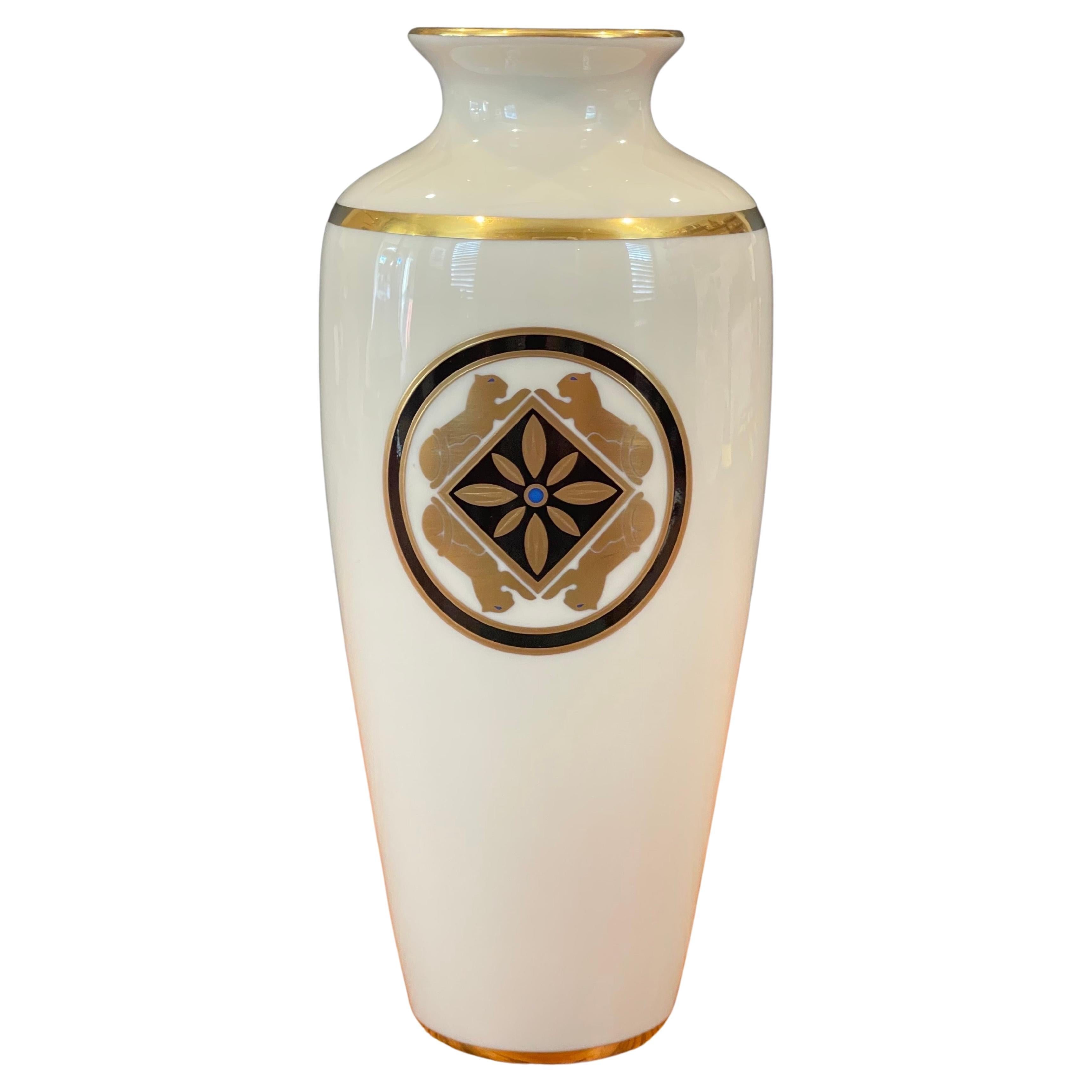 https://a.1stdibscdn.com/la-maison-de-l-art-deco-porcelain-vase-by-cartier-for-sale/f_9366/f_283463221650637515598/f_28346322_1650637517049_bg_processed.jpg