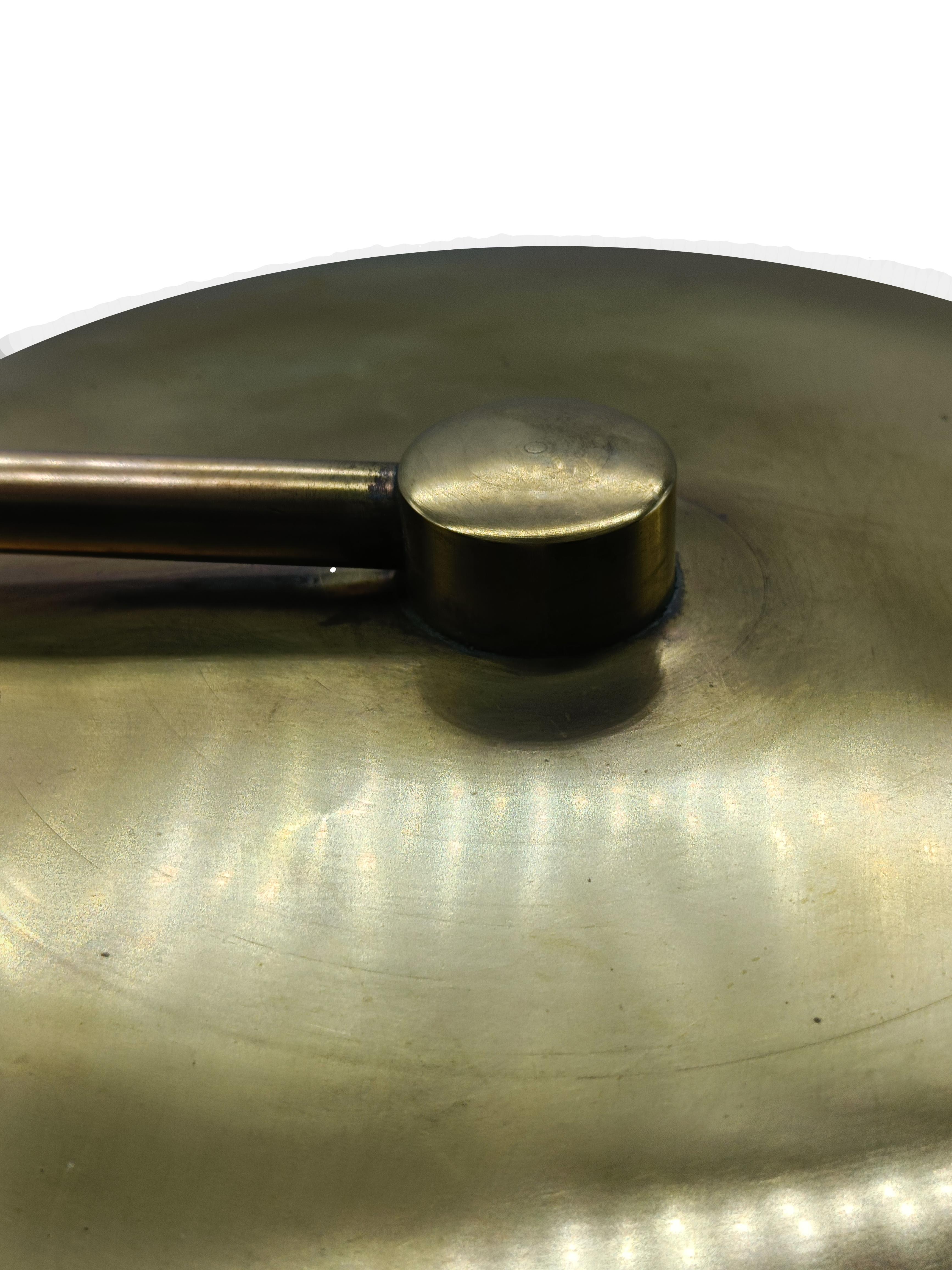 La Maison Desny Brass Table Lamp with Swivel Arm, France 1950s In Good Condition For Sale In Naples, IT