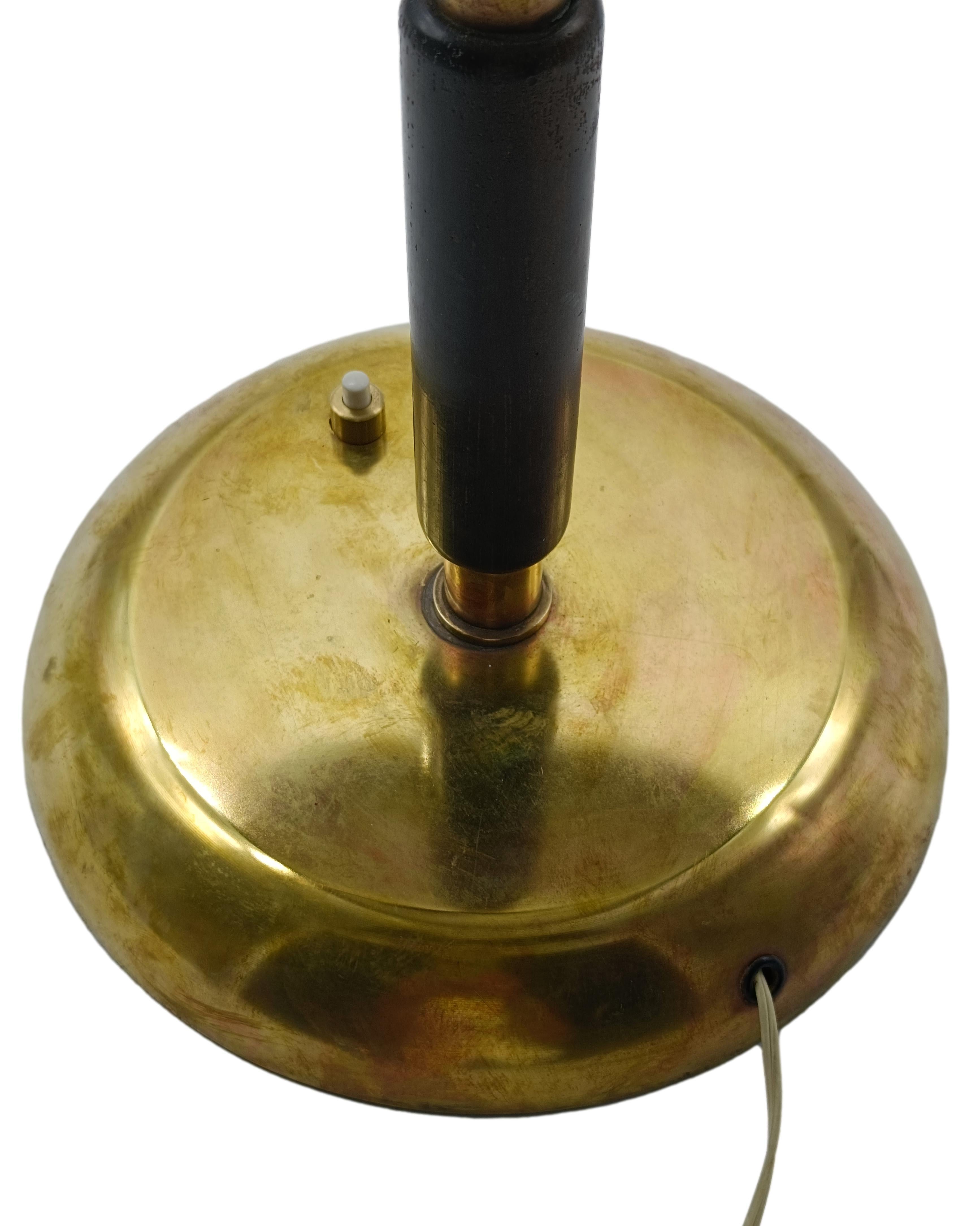 La Maison Desny Brass Table Lamp with Swivel Arm, France 1950s For Sale 1