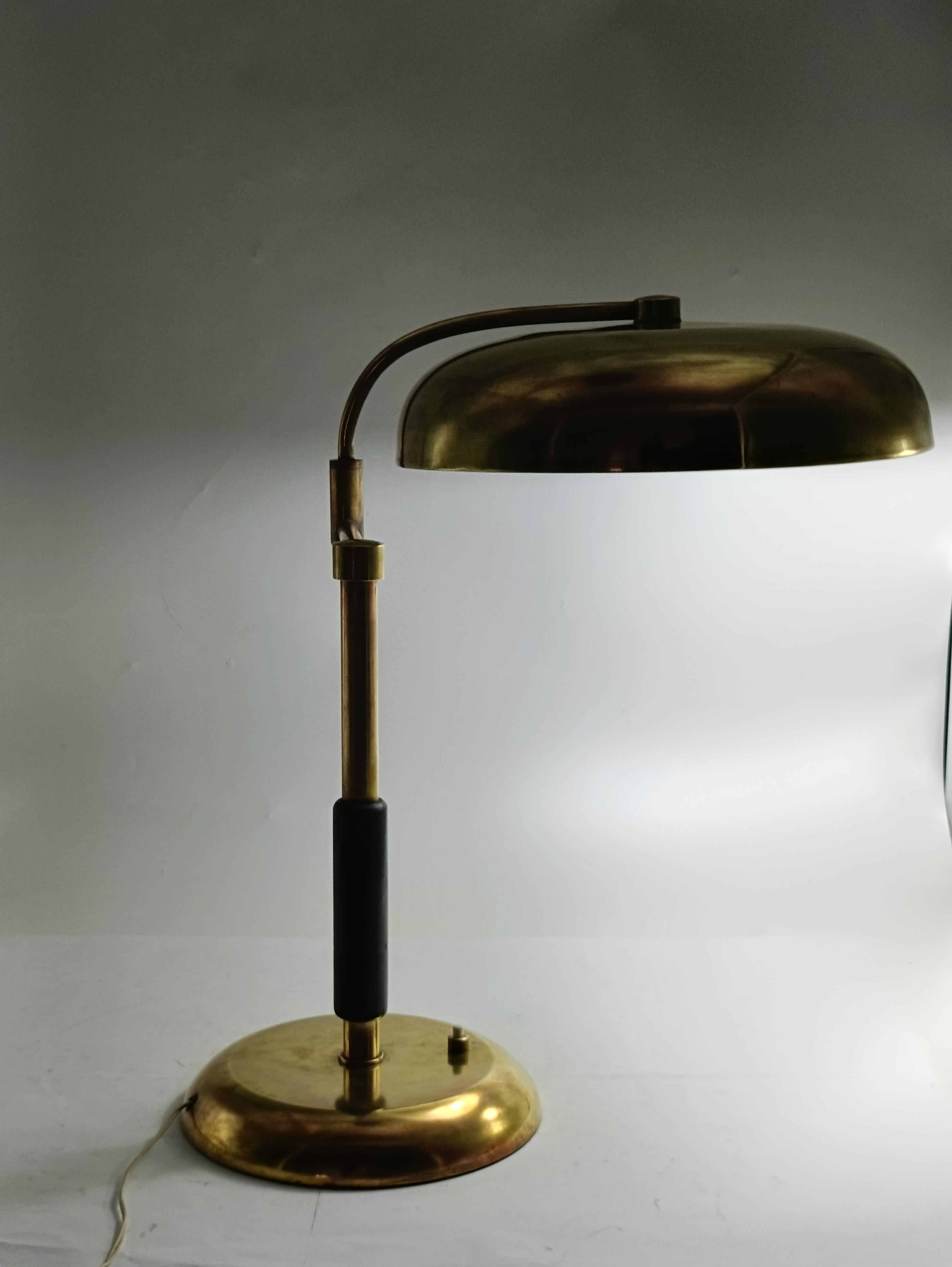 La Maison Desny Brass Table Lamp with Swivel Arm, France 1950s For Sale 2