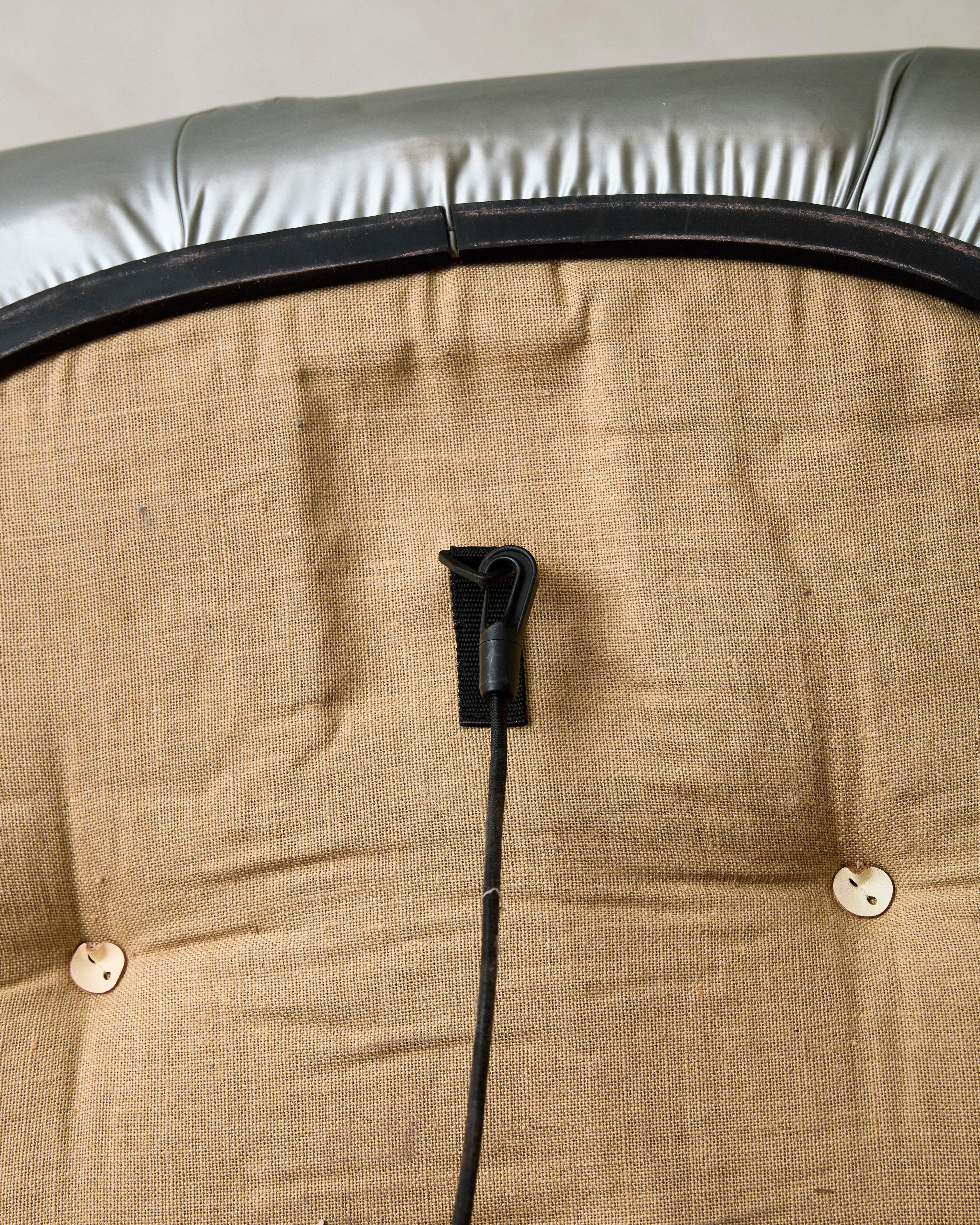 Fauteuil de salon et pouf La Mamma de Gaetano Pesce en vente 3