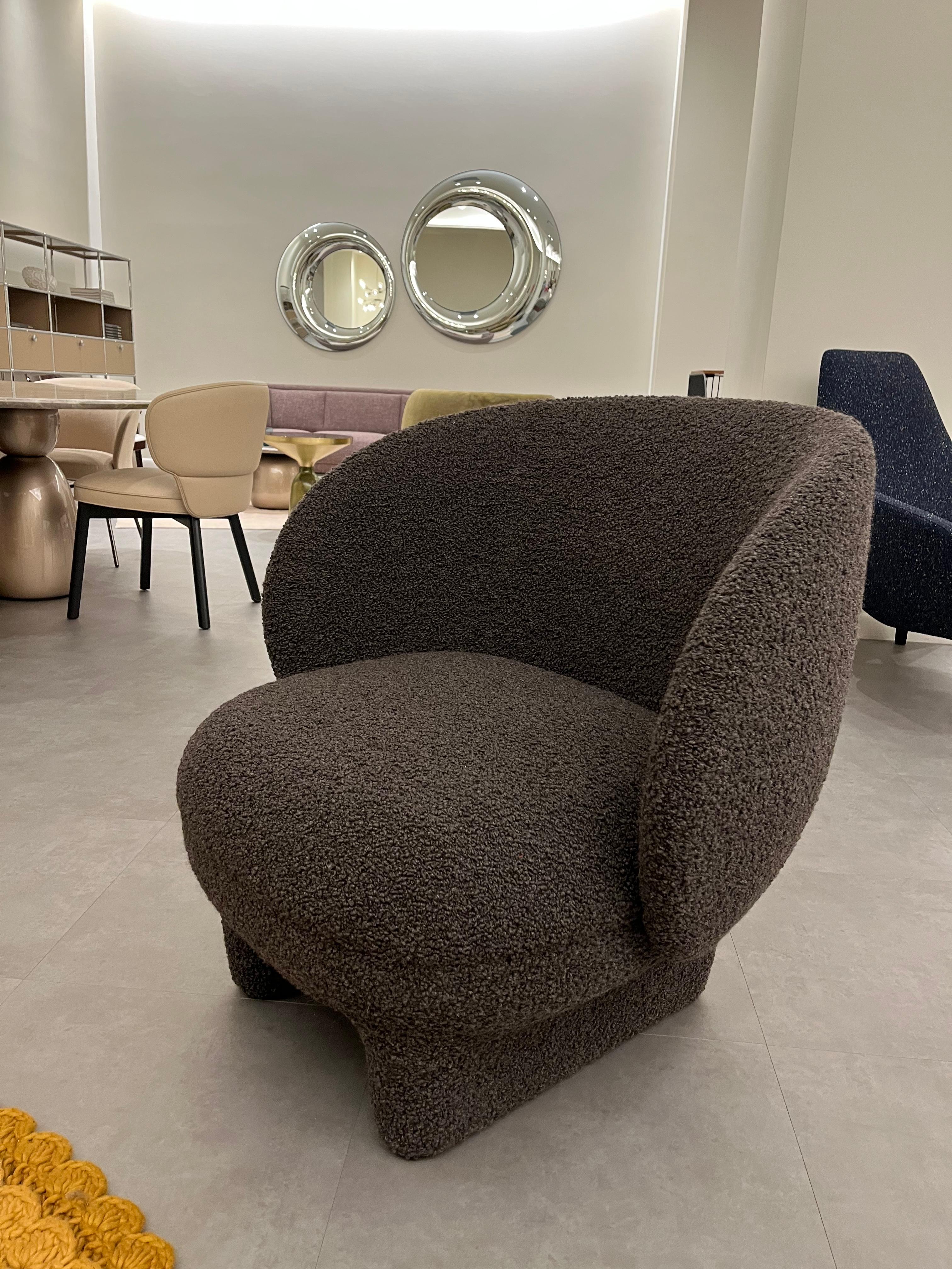 La Manufacture Moro Lounge Armchair by Sebastian Herkner in STOCK In Excellent Condition For Sale In New York, NY