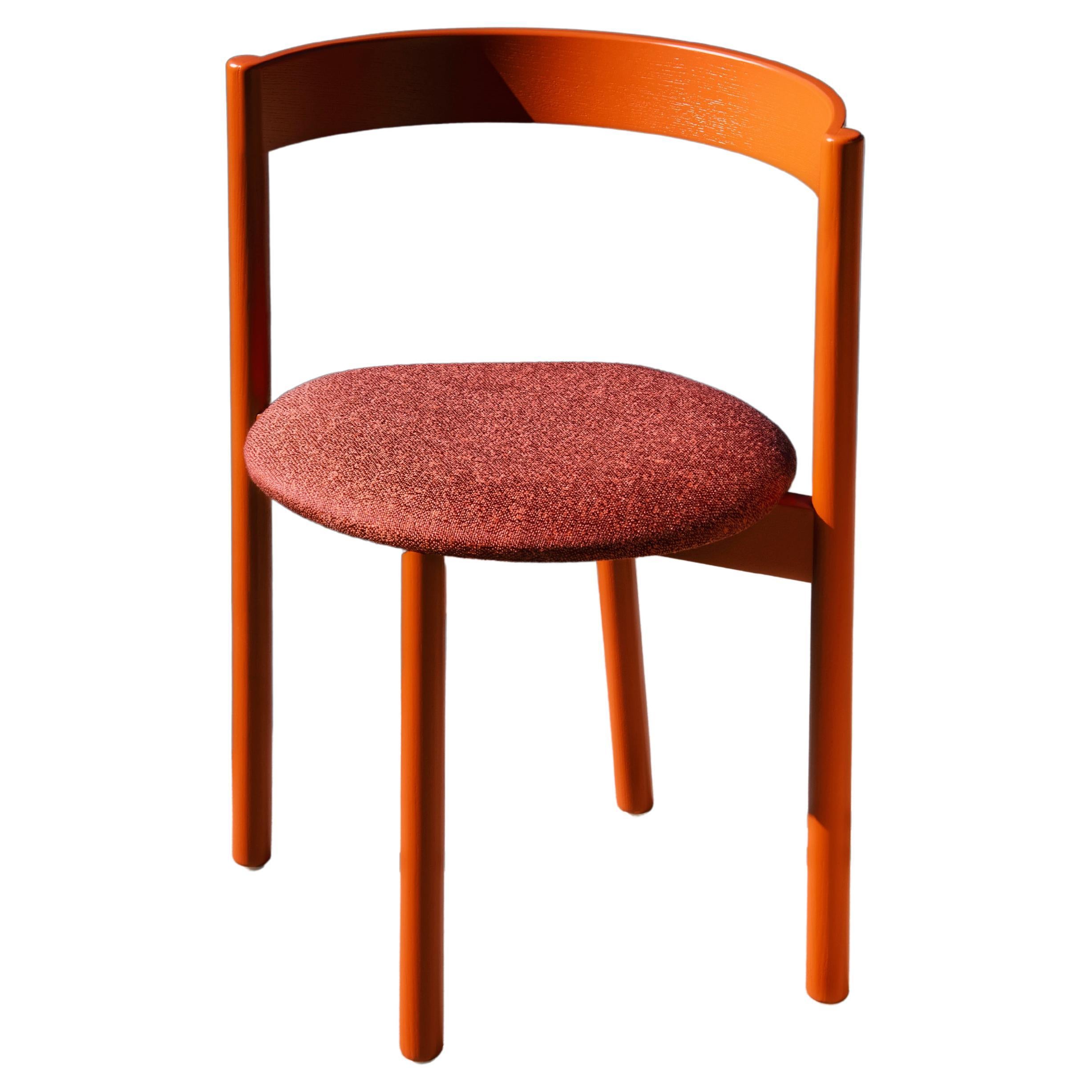 Chaise personnalisable La Manufacture-Paris April en bois massif conçue par Neri & Hu en vente