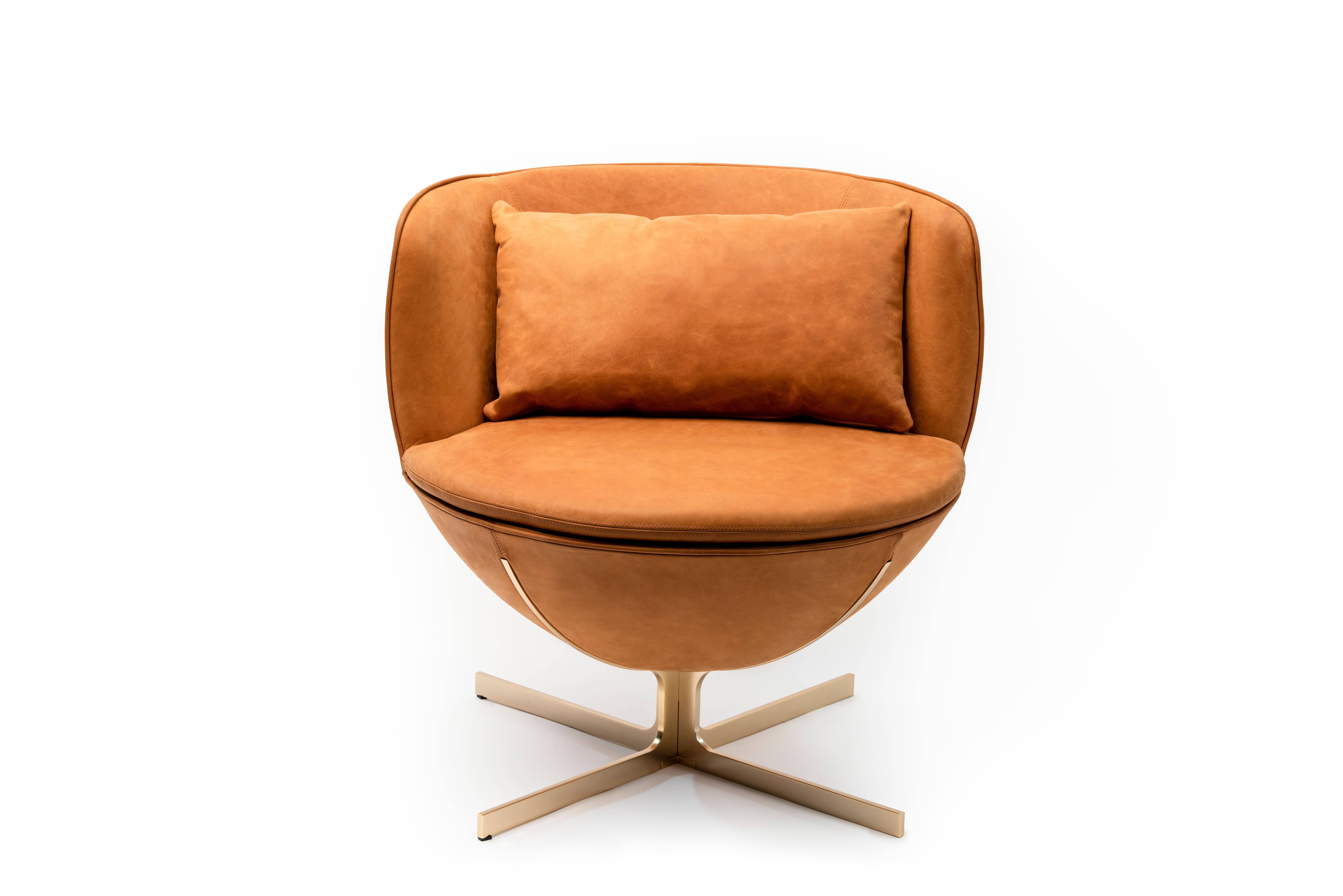 Customizable La Manufacture-Paris Calice Armchair Designed by Patrick Norguet For Sale 8