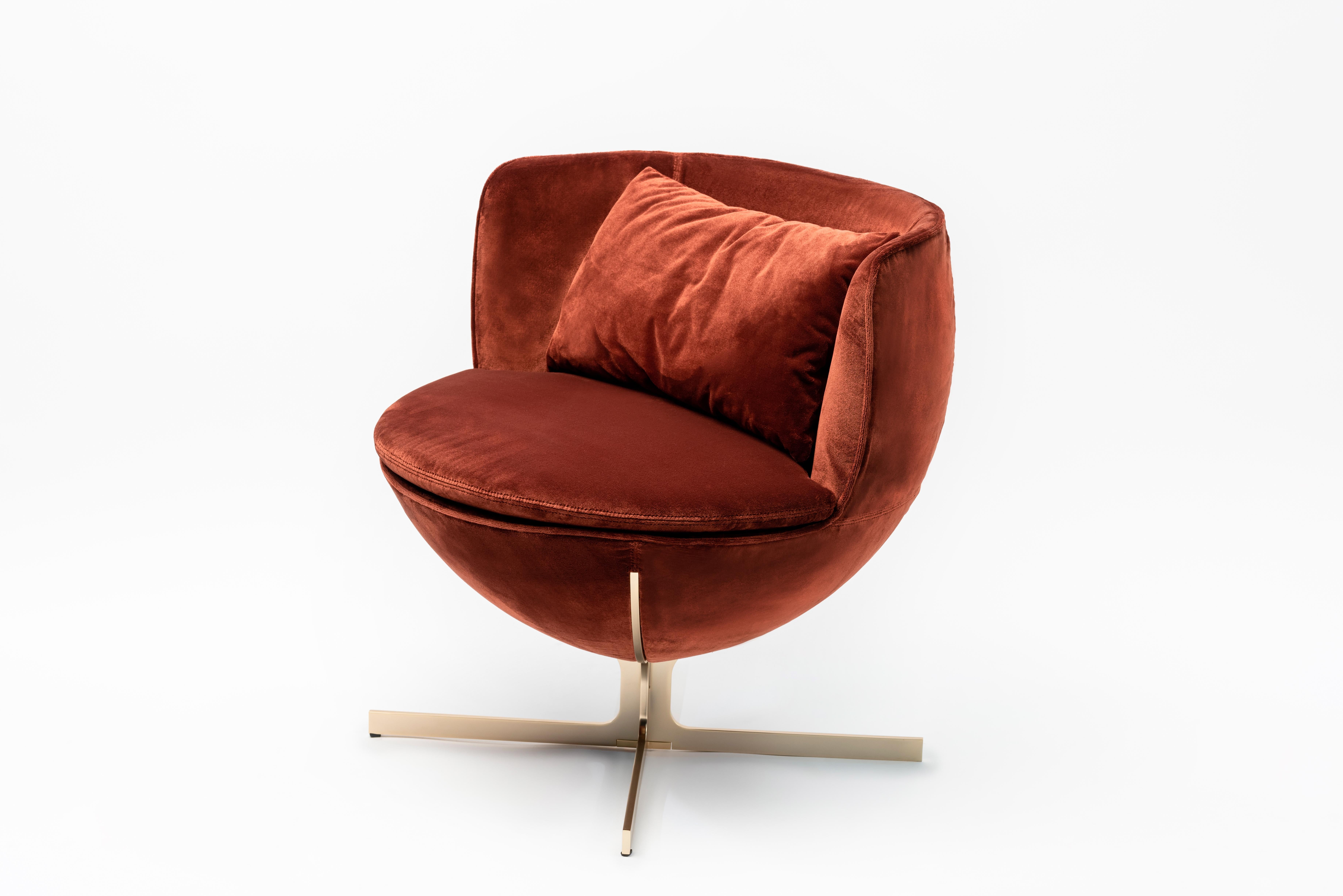 Customizable La Manufacture-Paris Calice Armchair Designed by Patrick Norguet For Sale 11
