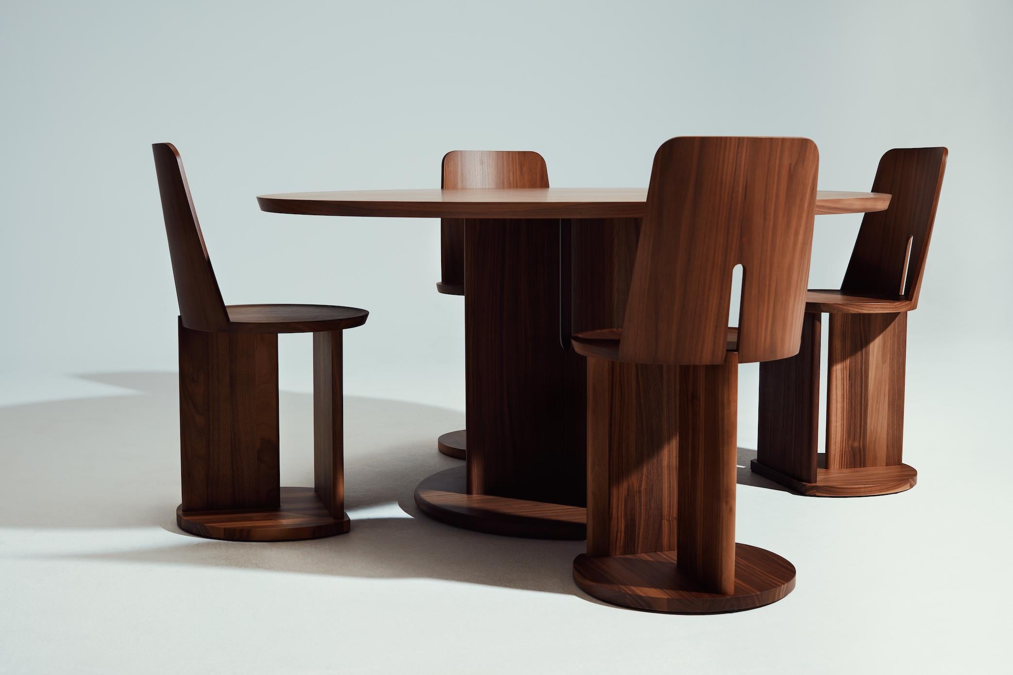 La Manufacture-Paris Intersection Canaletto Walnut Chair Designed by Neri & Hu For Sale 1