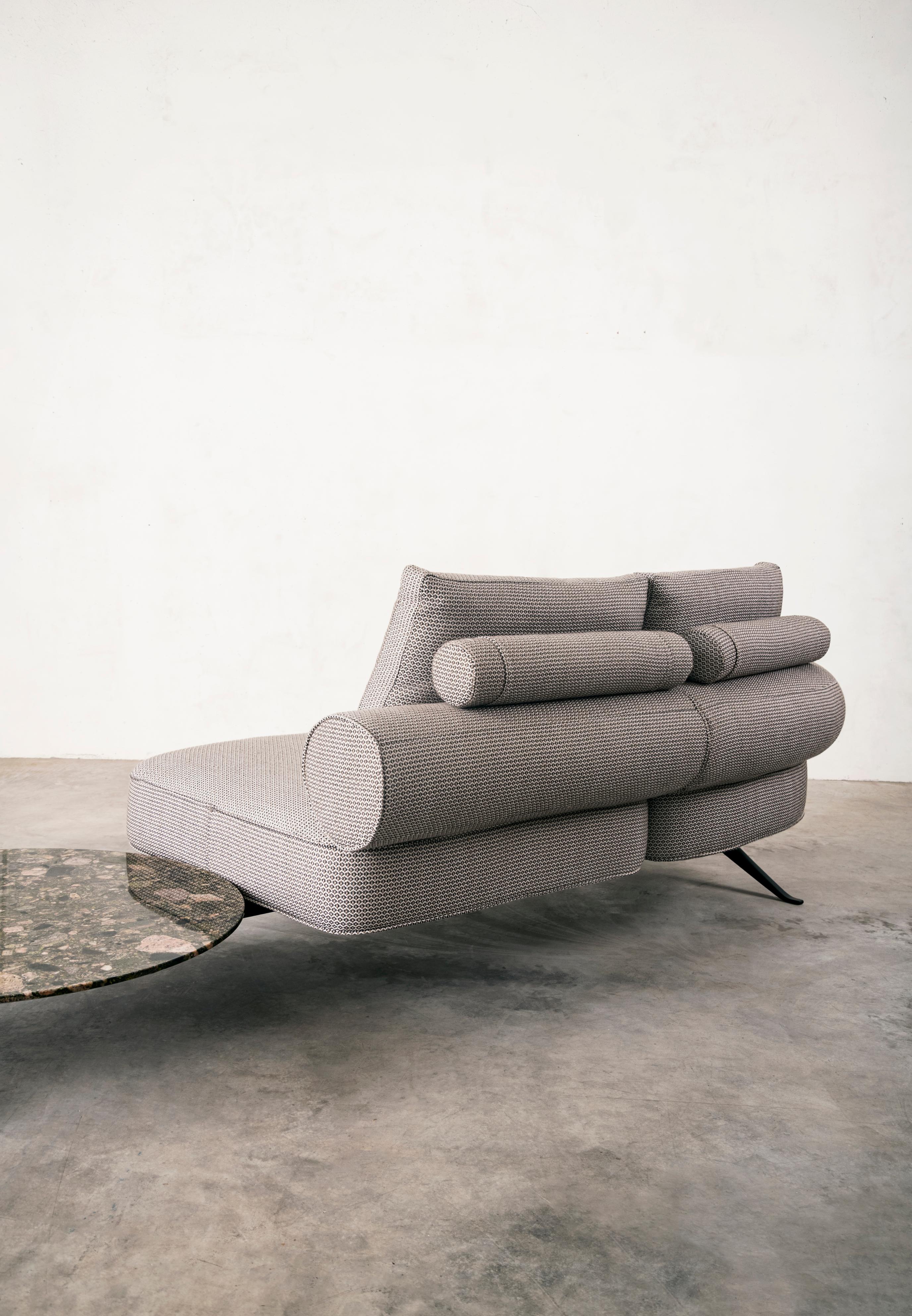 Anpassbarer La Manufacture-Paris Luizet  Sofa entworfen von Luca Nichetto im Angebot 7