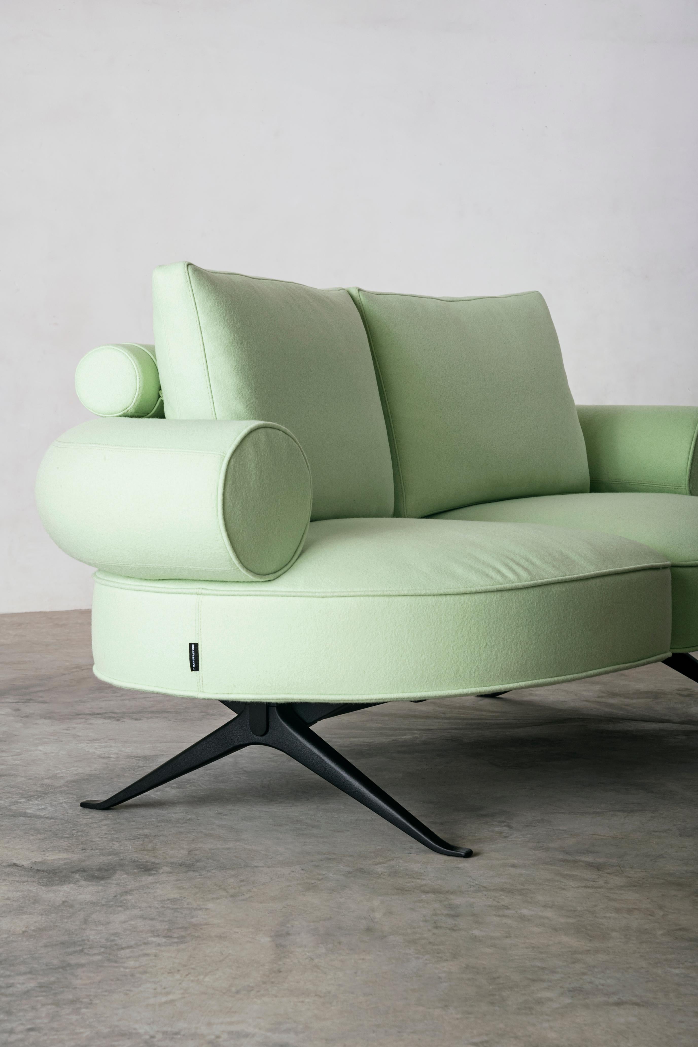 Anpassbarer La Manufacture-Paris Luizet  Sofa entworfen von Luca Nichetto im Angebot 8