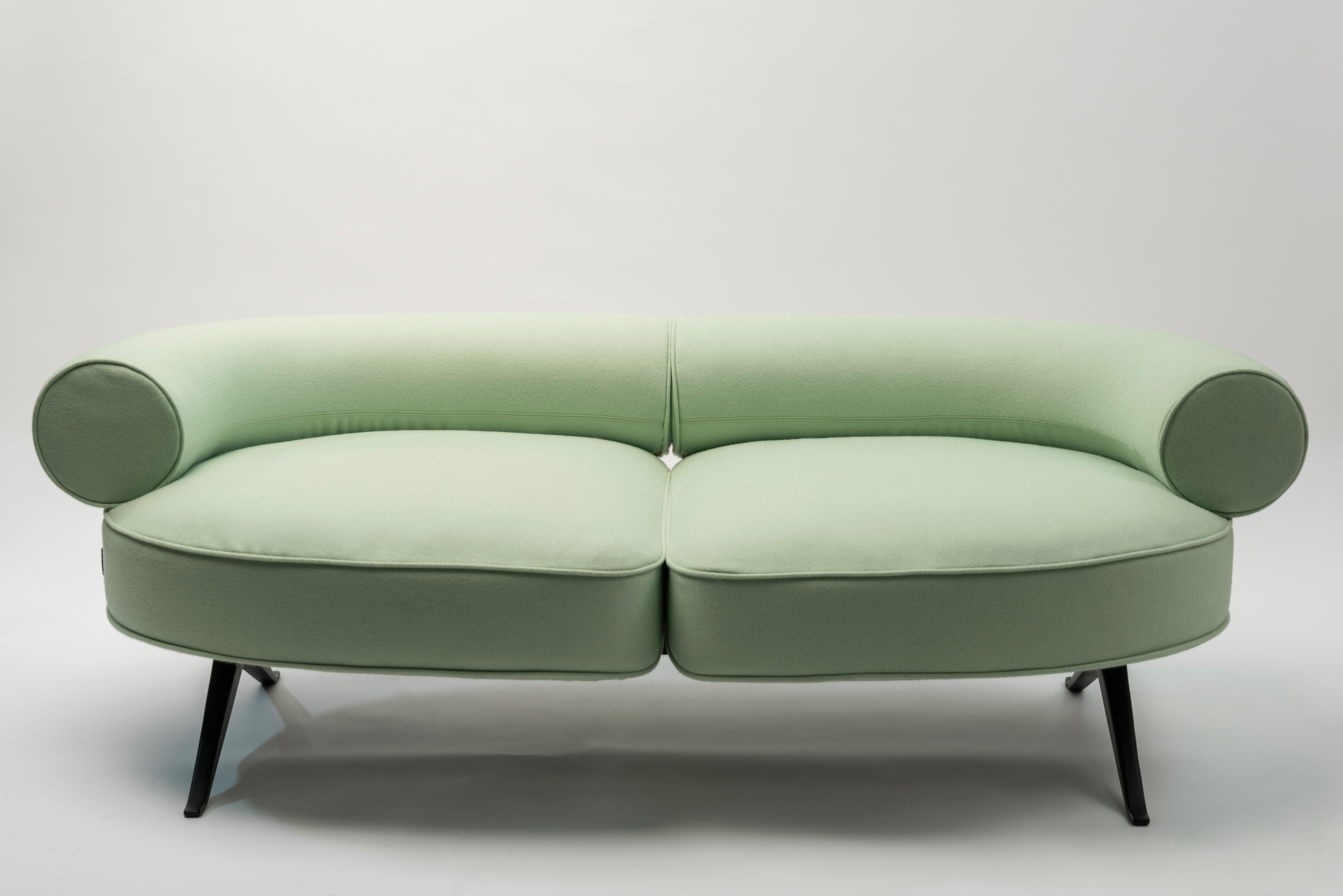 Anpassbarer La Manufacture-Paris Luizet  Sofa entworfen von Luca Nichetto im Angebot 1