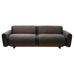 Individuell anpassbares La Manufacture-Paris Pola Sofa entworfen von Sebastian Herkner