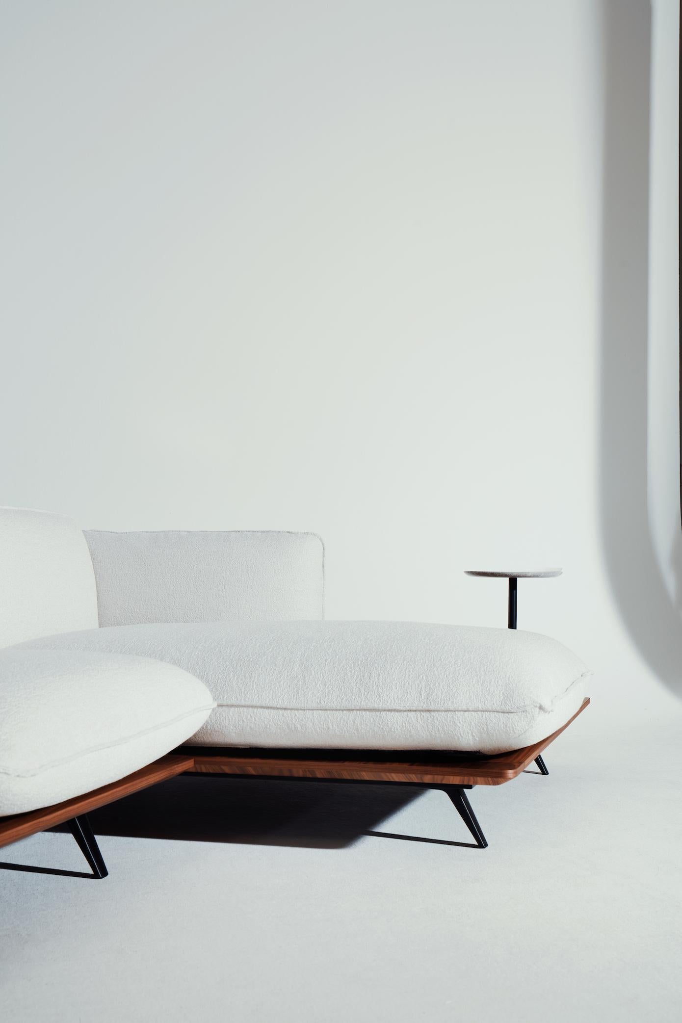 Anpassbares La Manufacture-Paris Sahara Sofa Design von Noé Duchaufour-Lawrance (21. Jahrhundert und zeitgenössisch) im Angebot