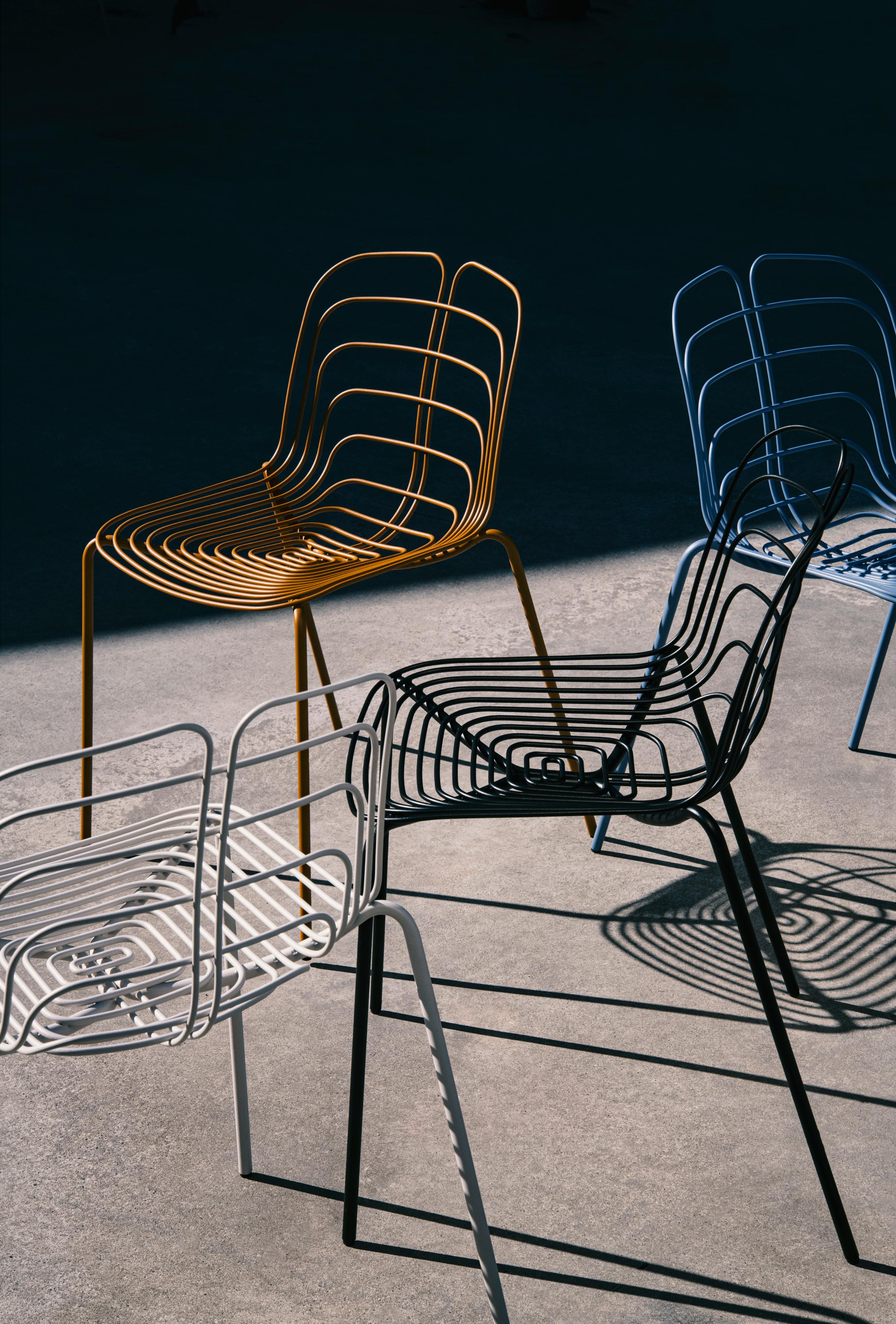Chaise câblée personnalisable La Manufacture-Paris conçue par Michael Young en vente 4