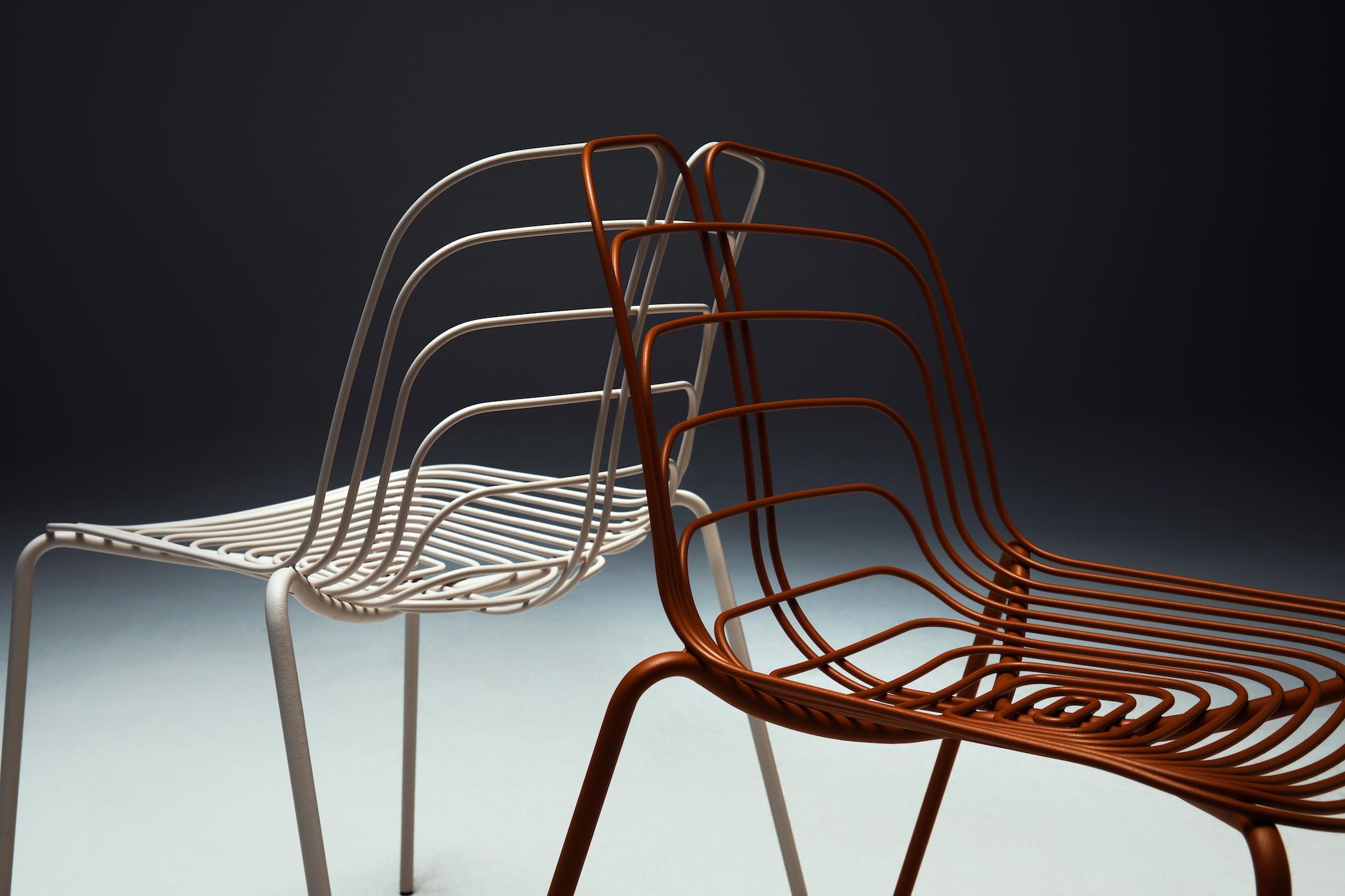 Chaise câblée personnalisable La Manufacture-Paris conçue par Michael Young en vente 2