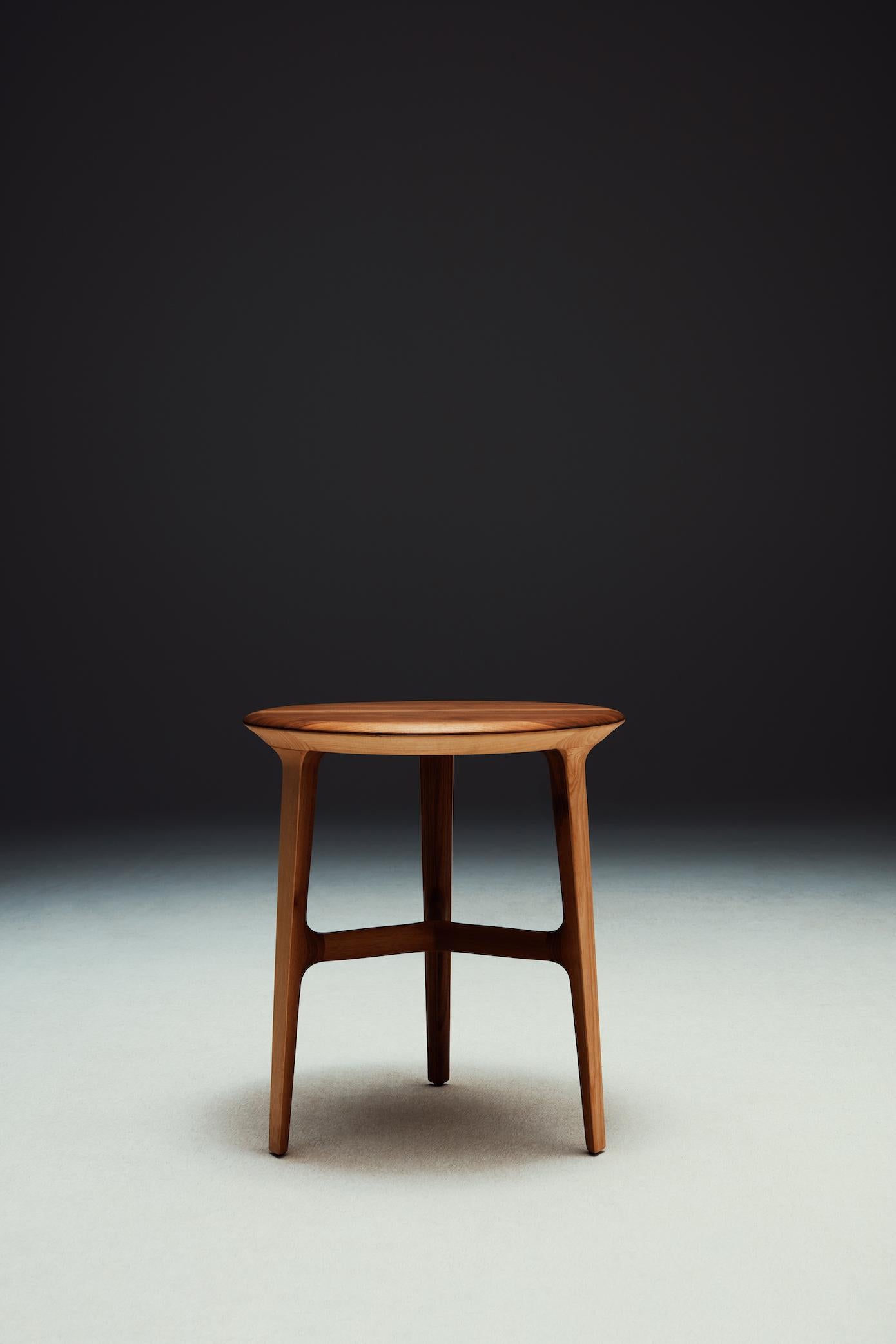 italien La Manufacture-Paris Yakisugi Table en bois massif par No Duchaufour-Lawrance en vente