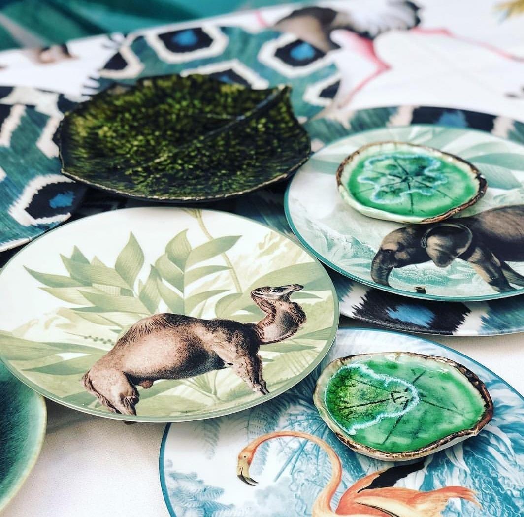 Contemporary La Menagerie Ottomane Dessert Plates Set of 6 Two For Sale