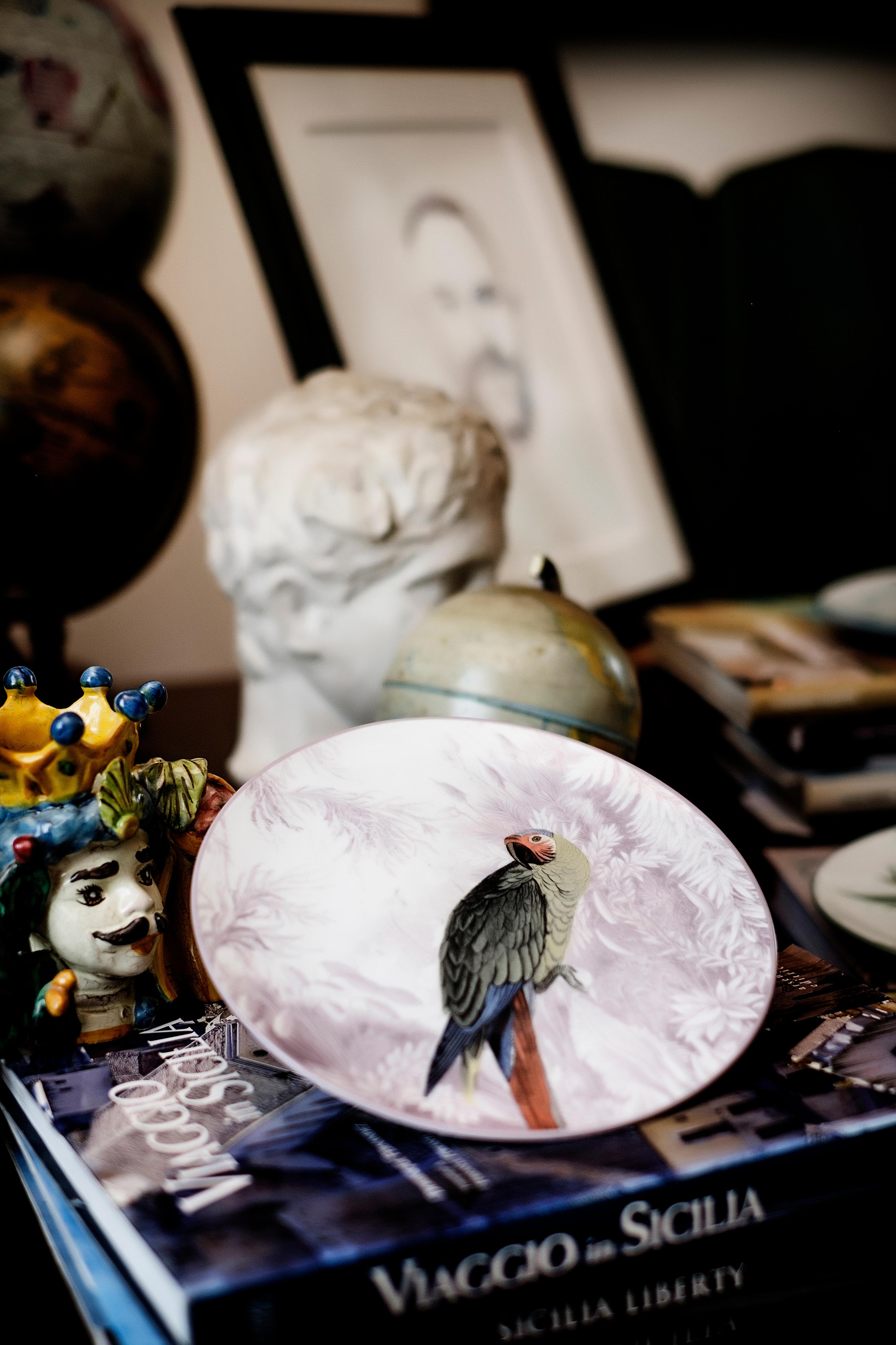 Italian La Menagerie Ottomane Parrot Porcelain Dinner Plate, Handmade in Italy For Sale