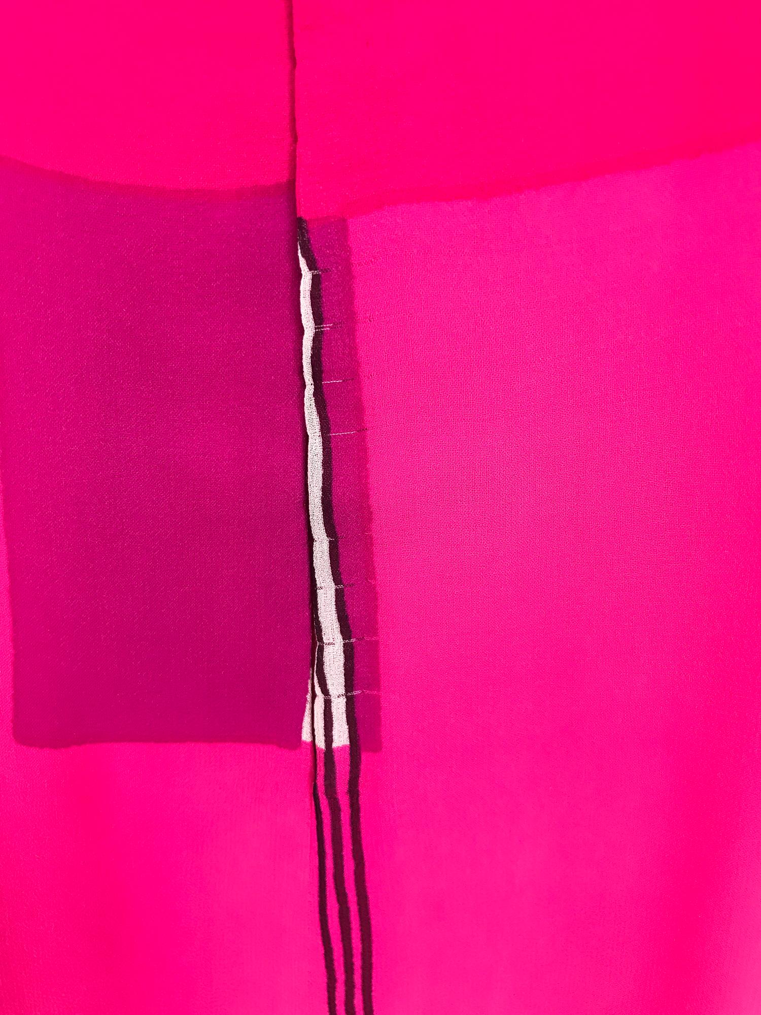 La Mendola Couture Kleid aus rosa Seide und Chiffon mit modernistischem Druck 1970er 10