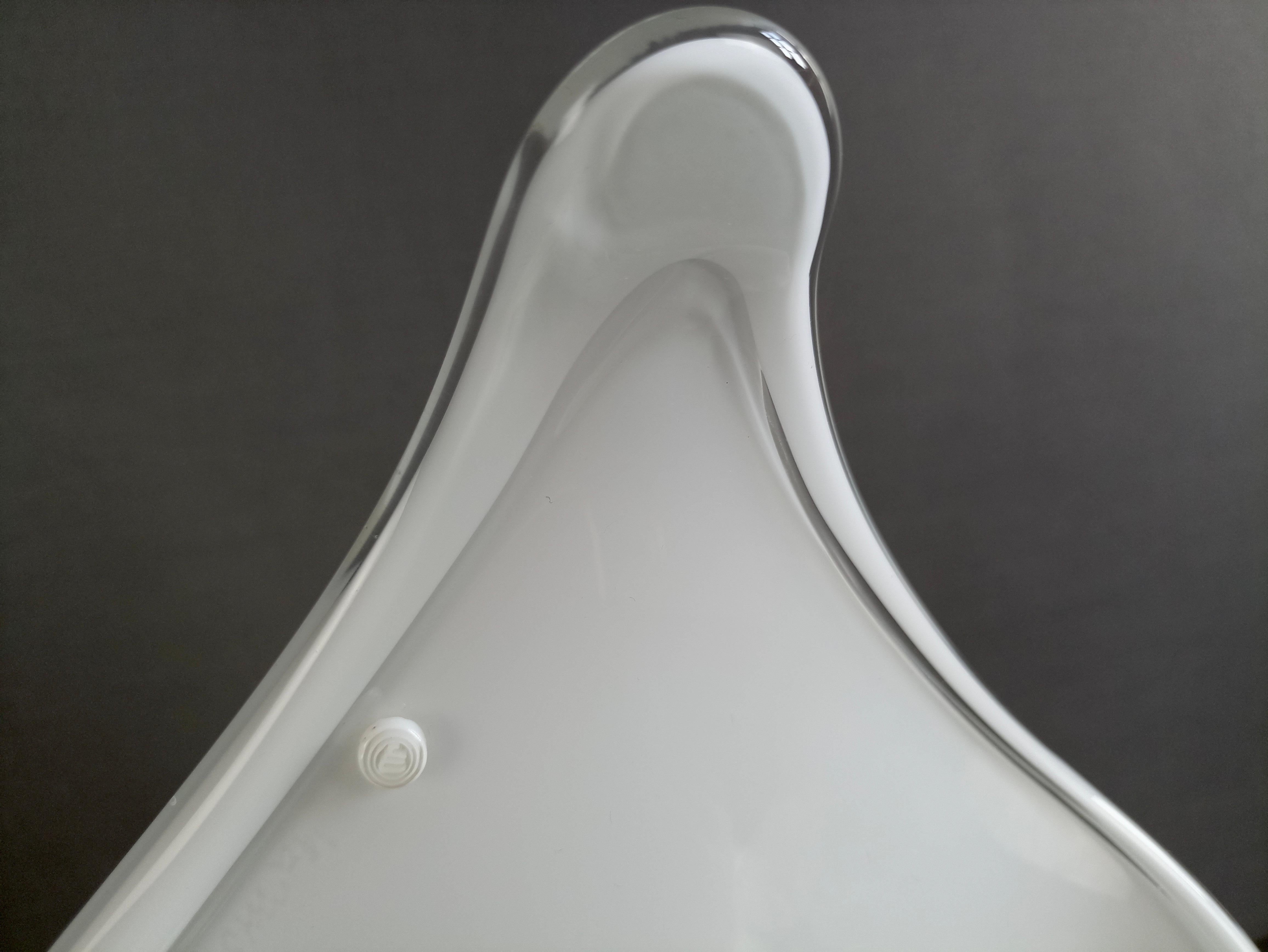 La Murrina 90s adjustable one-light flower-shaped Murano glass single wall lamp. For Sale 7
