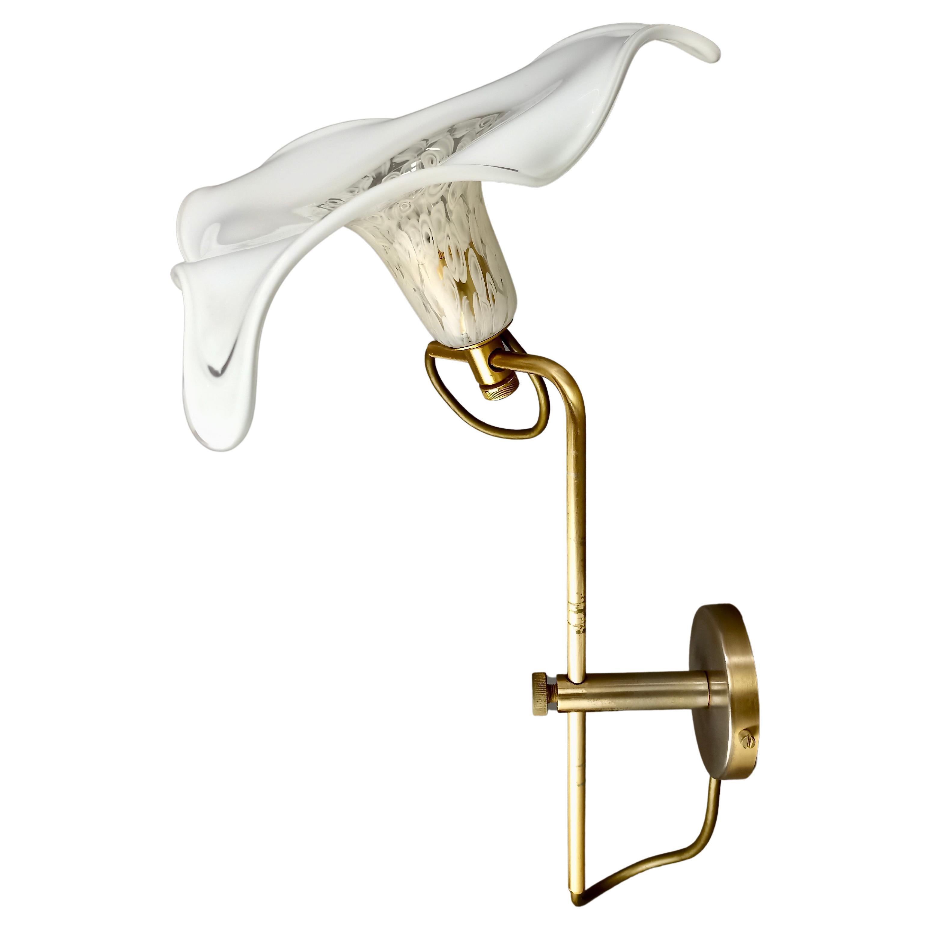 La Murrina 90s adjustable one-light flower-shaped Murano glass single wall lamp. For Sale