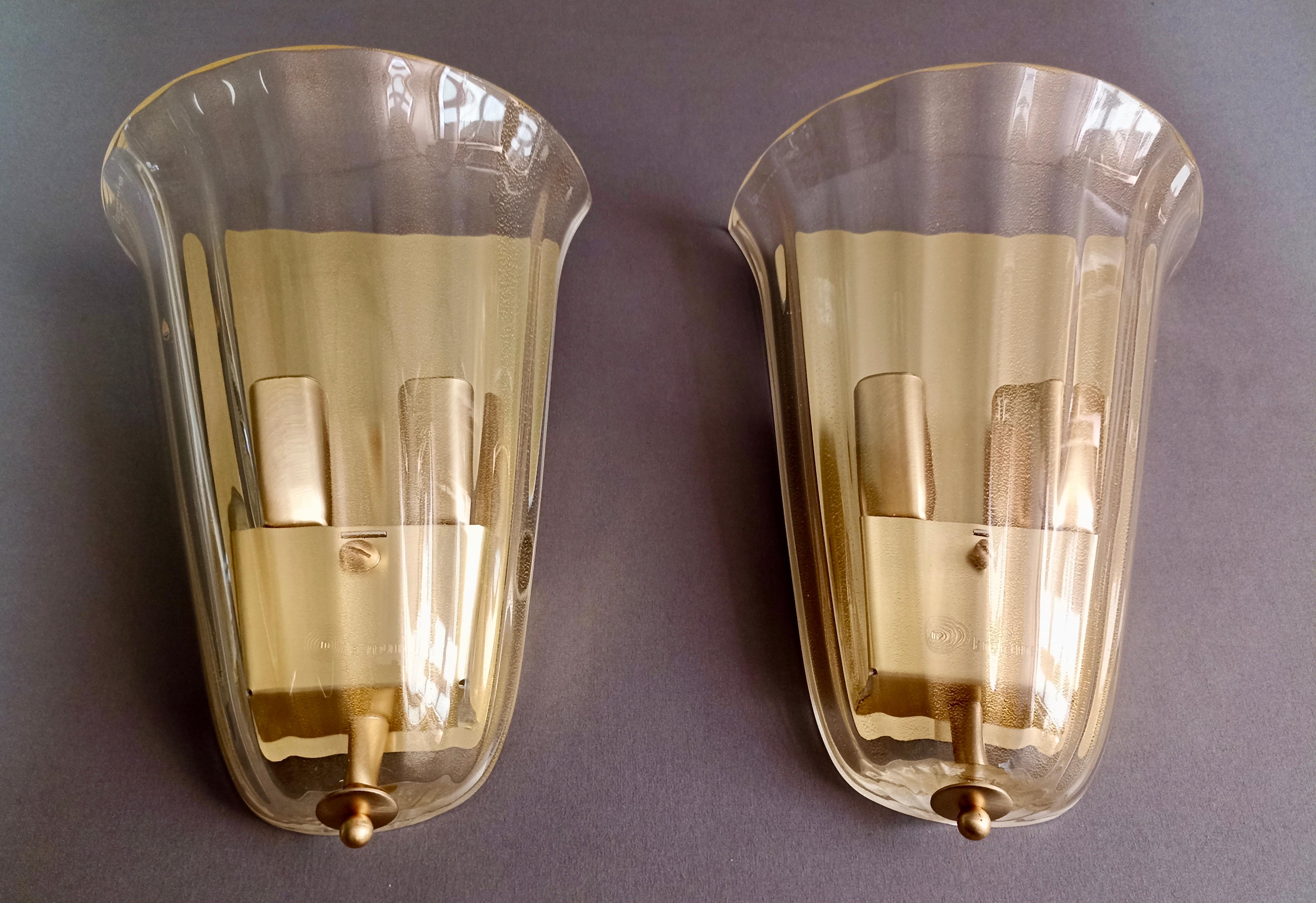 Hand-Crafted La Murrina art Murano glass pair of two-light wall lamps. Italy, 1990s. For Sale