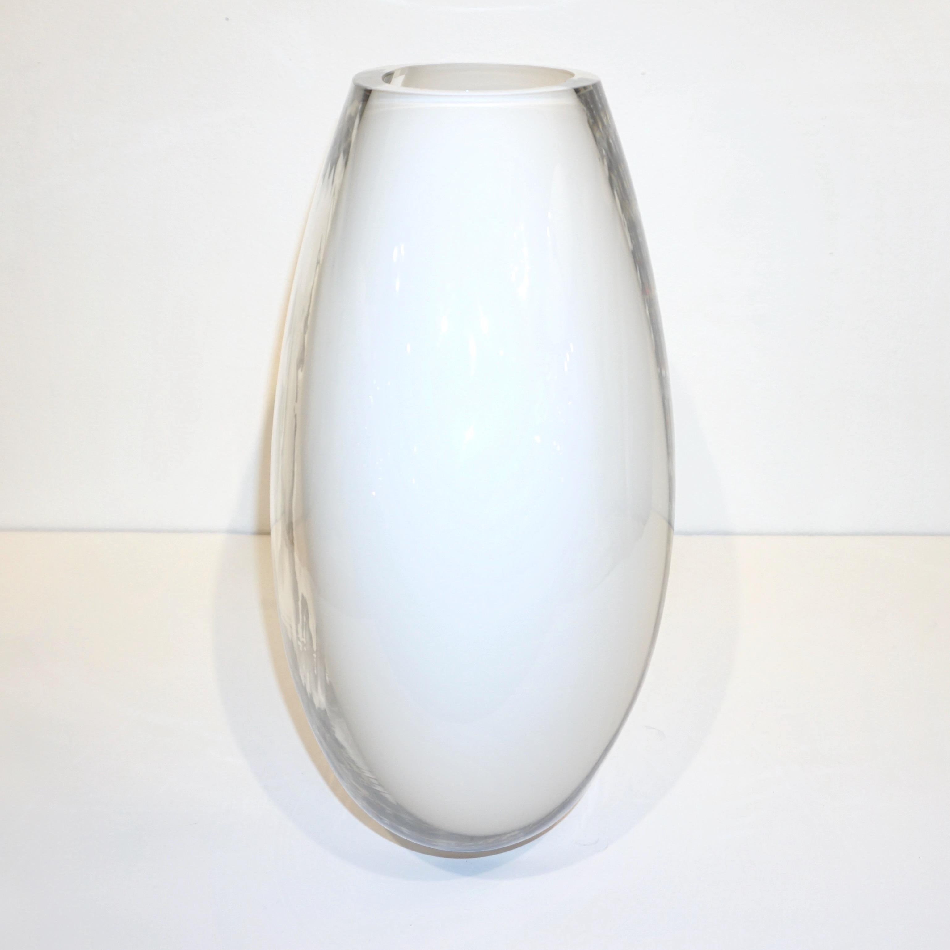La Murrina Attribuited 1980 Black White Murano Glass Vase with Tiger Eye Murrine 4
