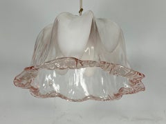 Lampadario La Murrina in vetro di Murano bianco e rosa. Italia anni '70