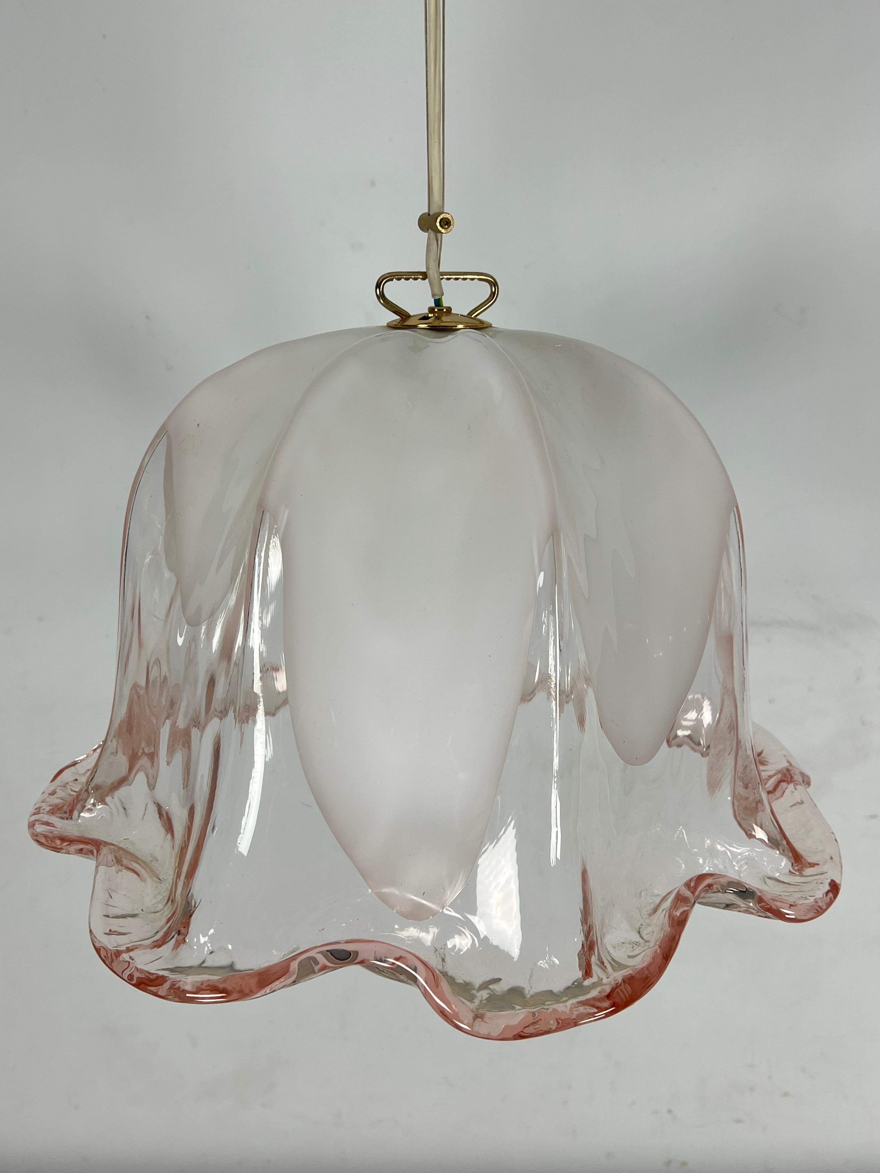 La Murrina chandelier in pink and white Murano glass. Italy 1970s In Good Condition For Sale In Catania, CT