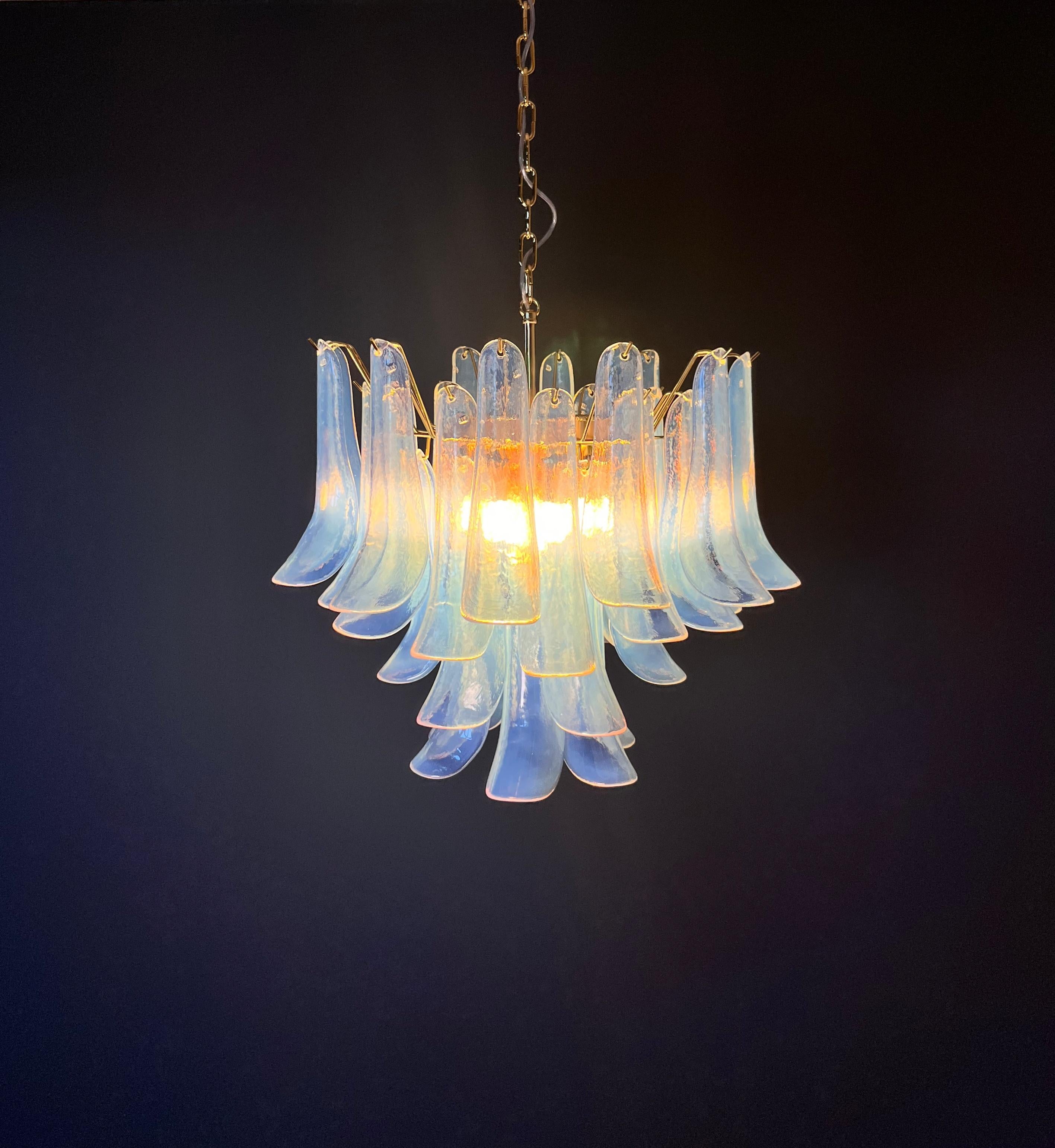 La Murrina glass chandelier - 36 opal petals - golden plated metal frame. For Sale 7