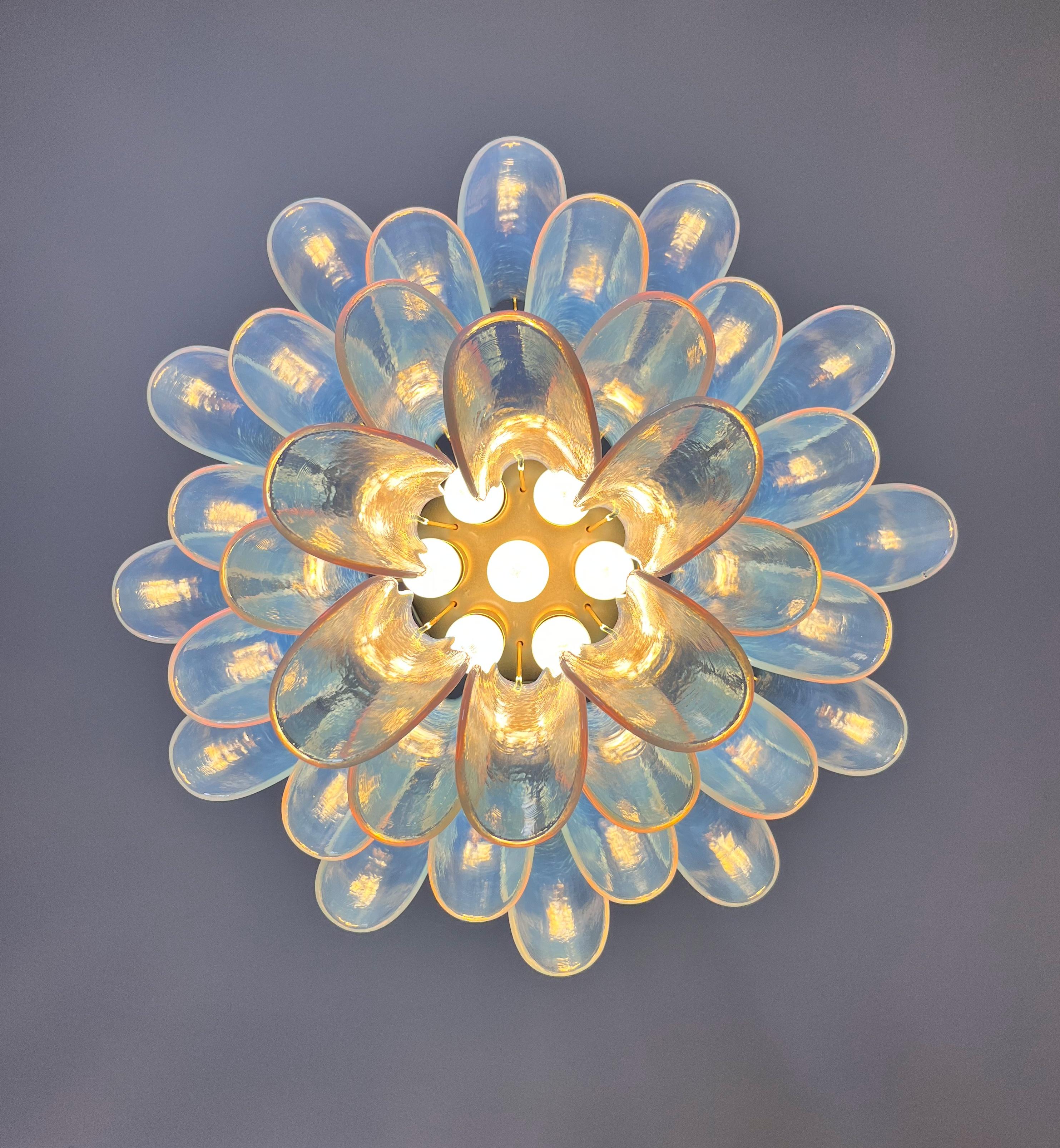La Murrina glass chandelier - 36 opal petals - golden plated metal frame. For Sale 11