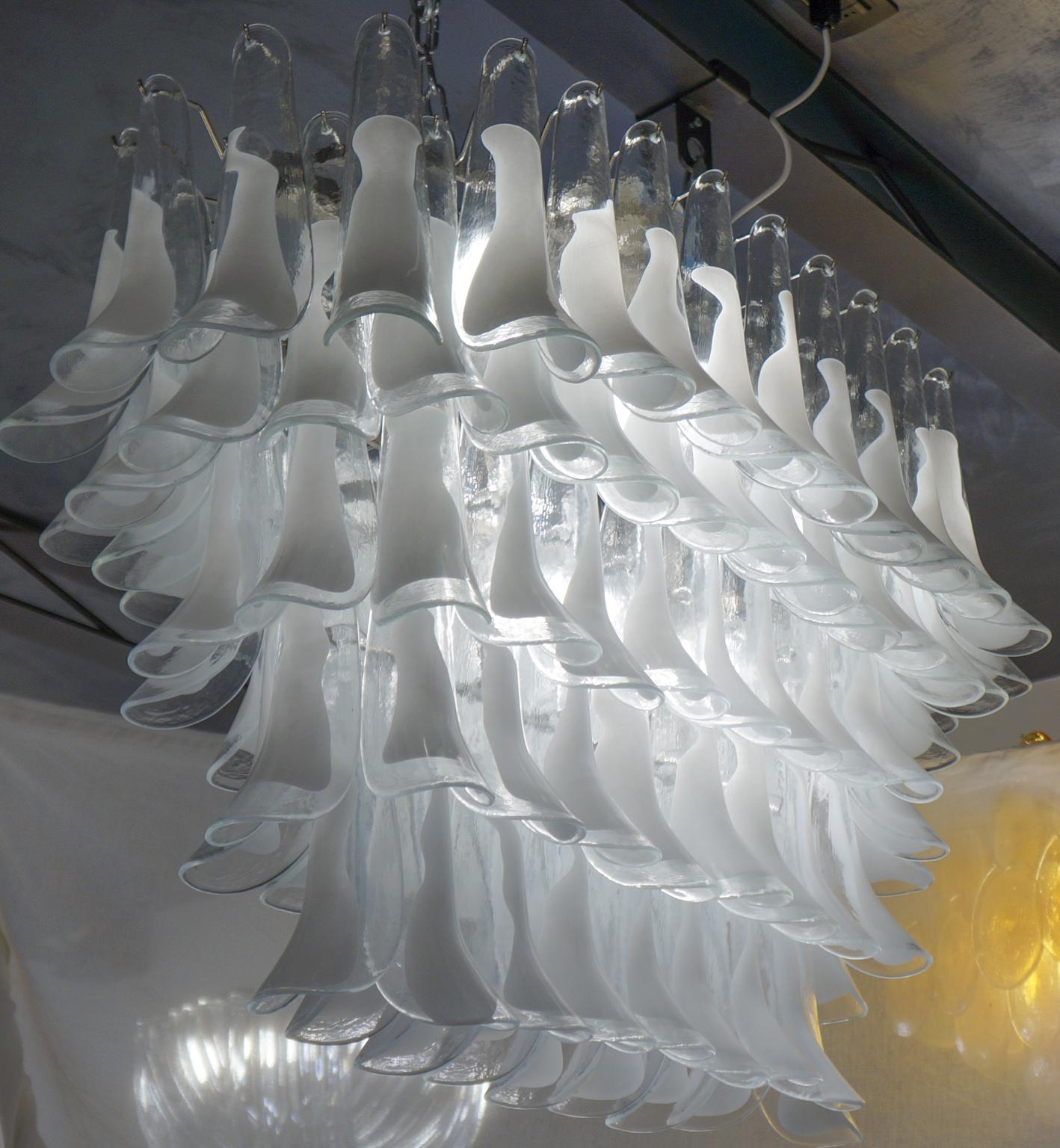 La Murrina Mid-Century Modern Crystal White Selle Murano Glass Chandelier, 1988 For Sale 11