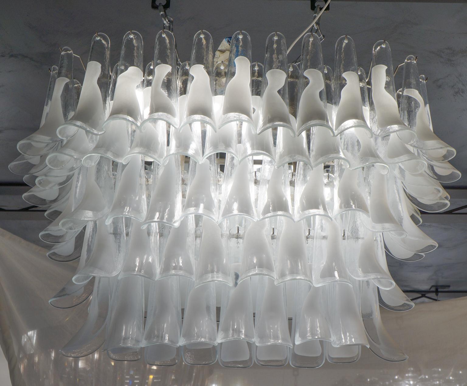 La Murrina Mid-Century Modern Crystal White Selle Murano Glass Chandelier, 1988 For Sale 12