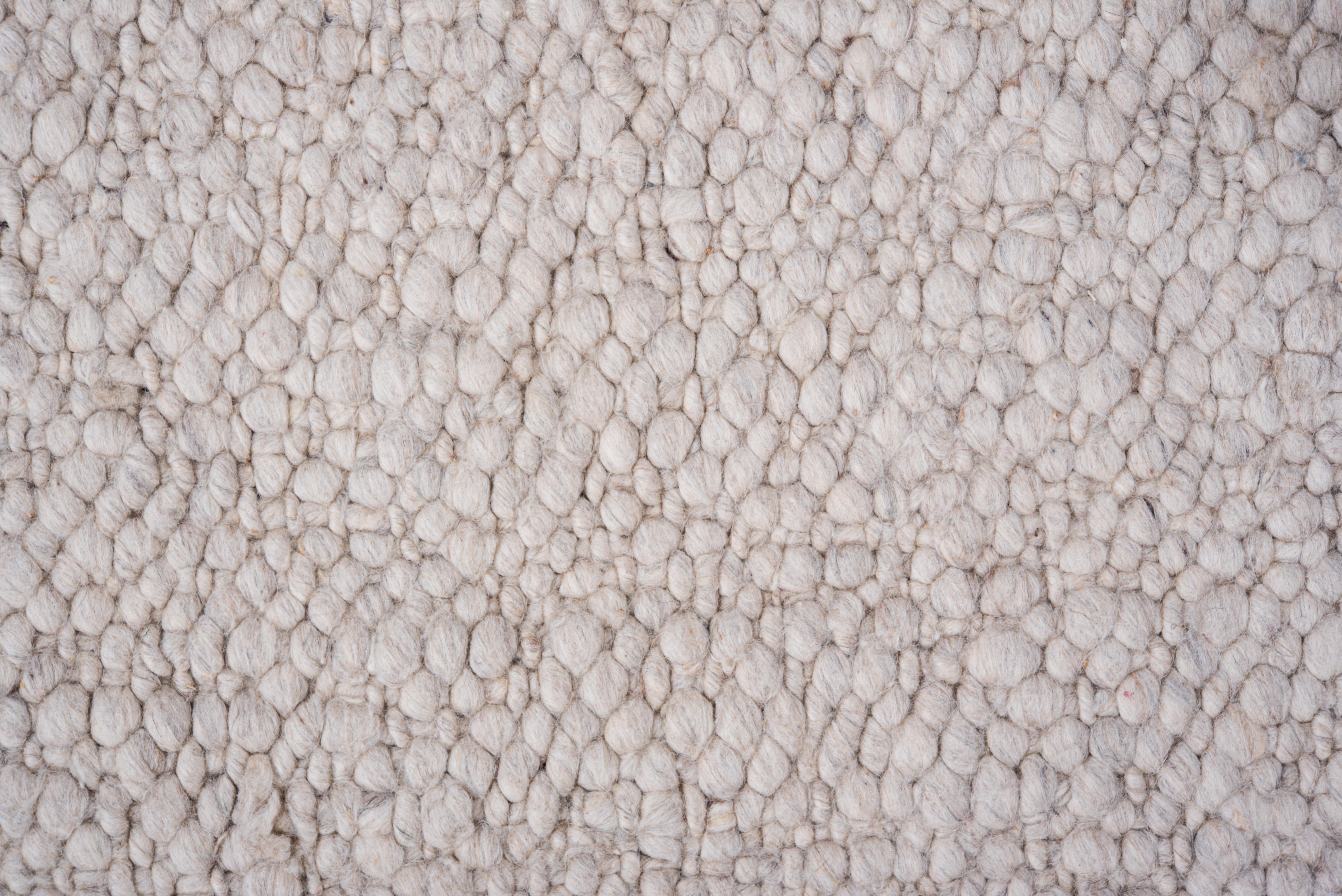 La Neve von Anne-Marie Barton im Zustand „Neu“ im Angebot in New York, NY