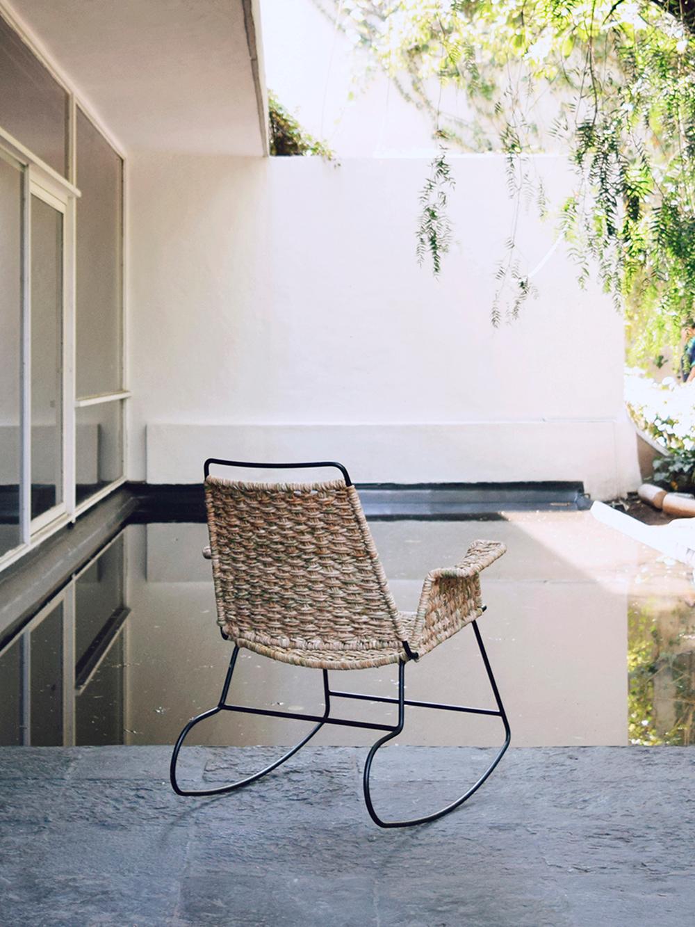 La Norestense initially emerges as a study on a traditional rocking chair that has been part of daily life of the popular neighborhoods of Monterrey, Mexico over the last decades, resulting in the first collaboration with Los Patrones, a local brand