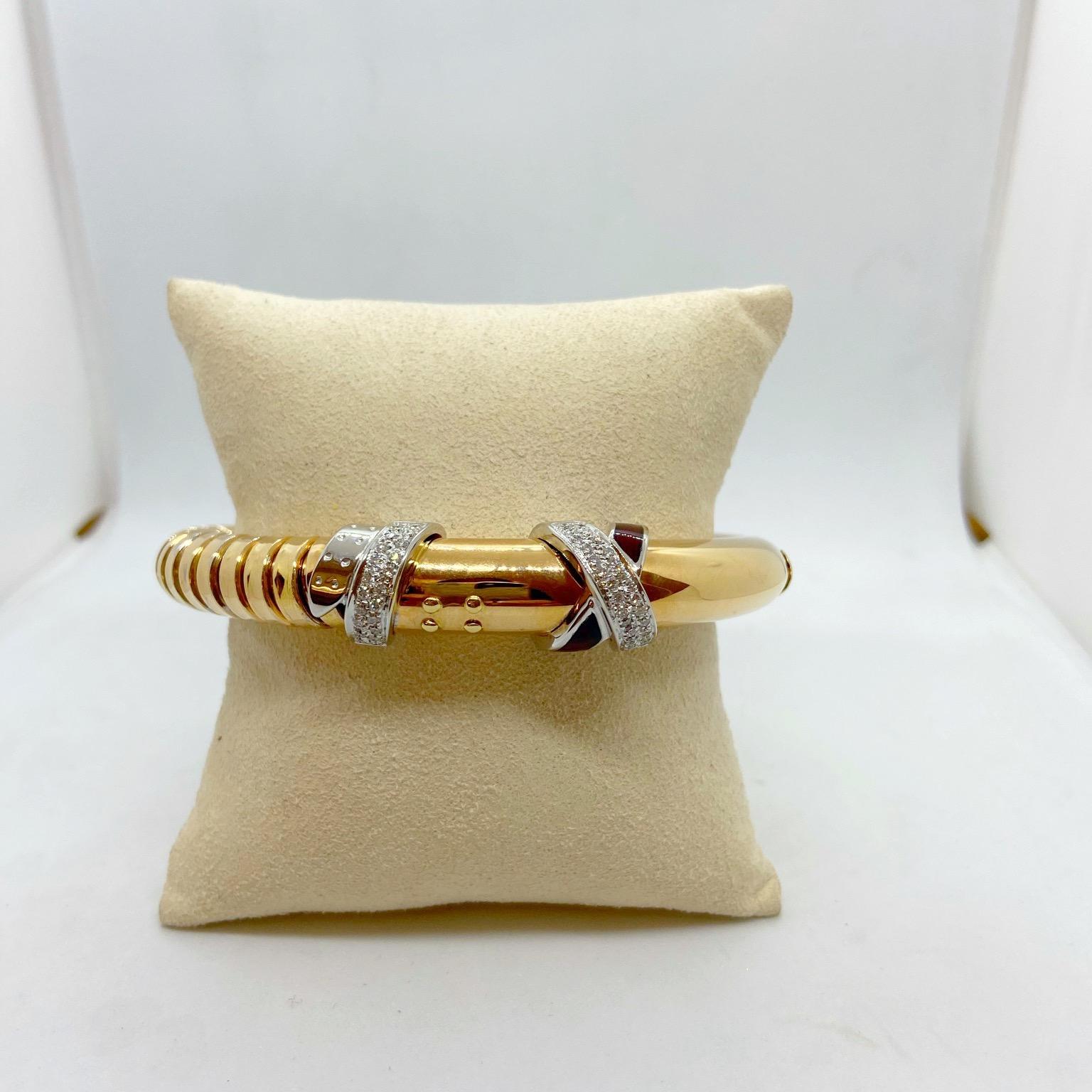 La Nouvelle 18 Karat Gold Bracelet with .59 Carat Diamonds and Burgundy Enamel In New Condition For Sale In New York, NY